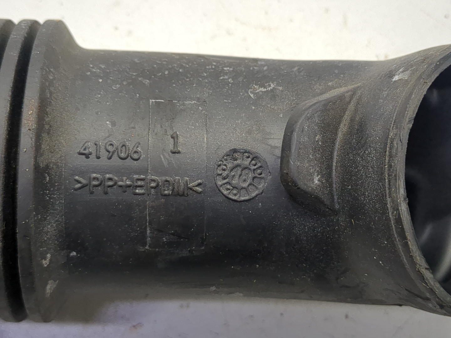 Патрубок интеркулера