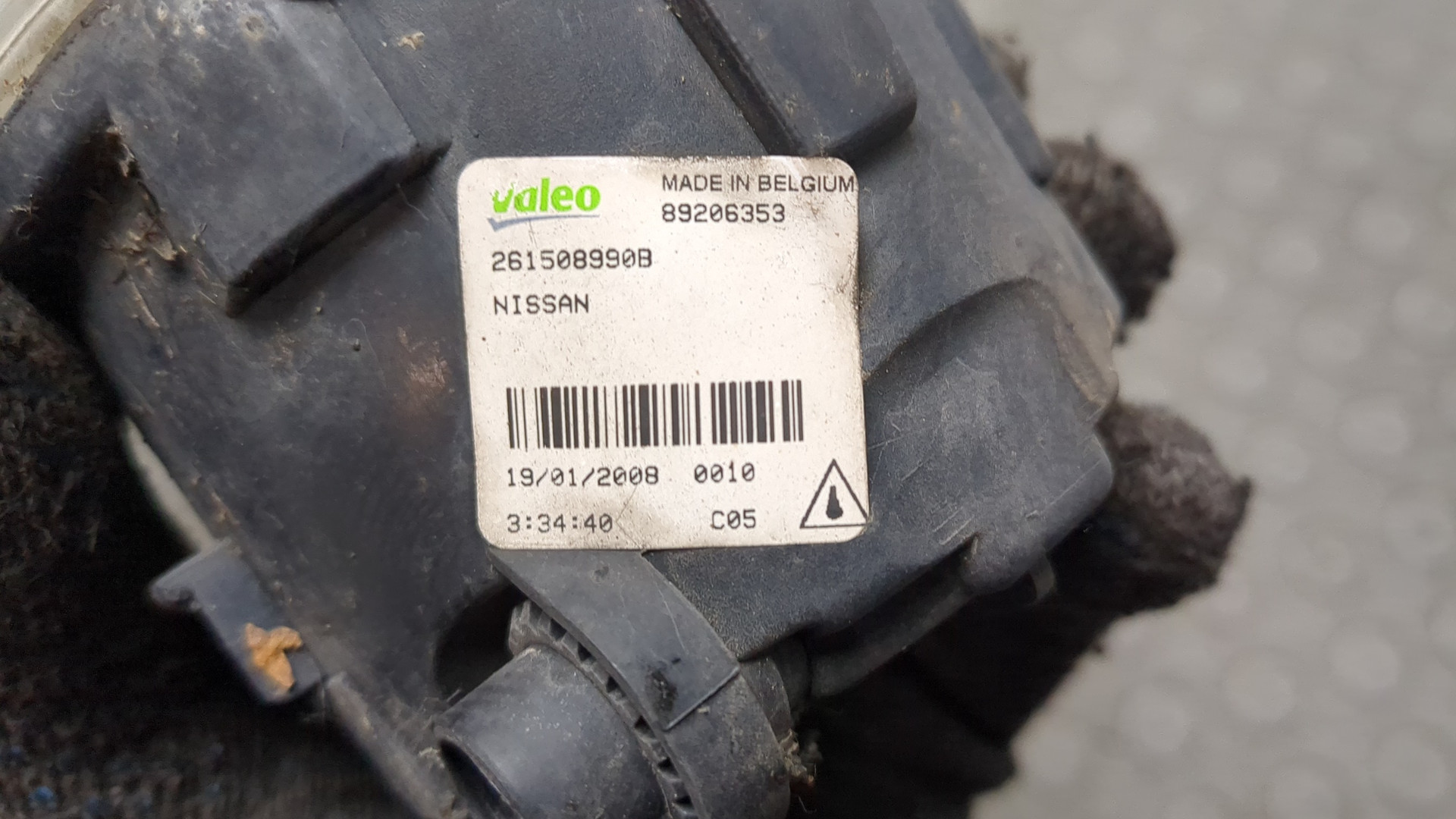 Фара противотуманная левая