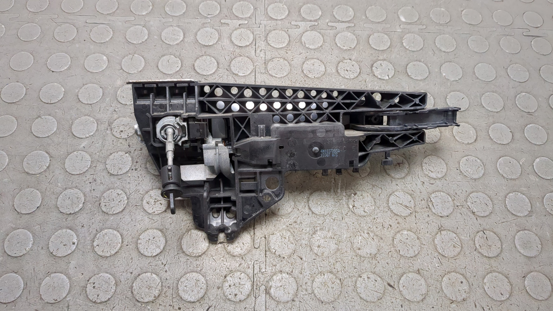 Ручка двери наружная