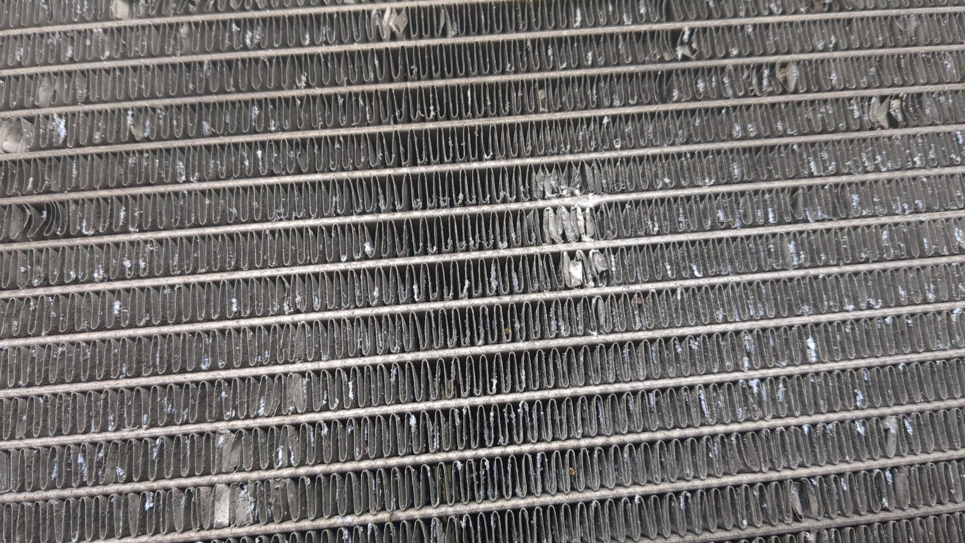 Радиатор охлаждения двигателя основной