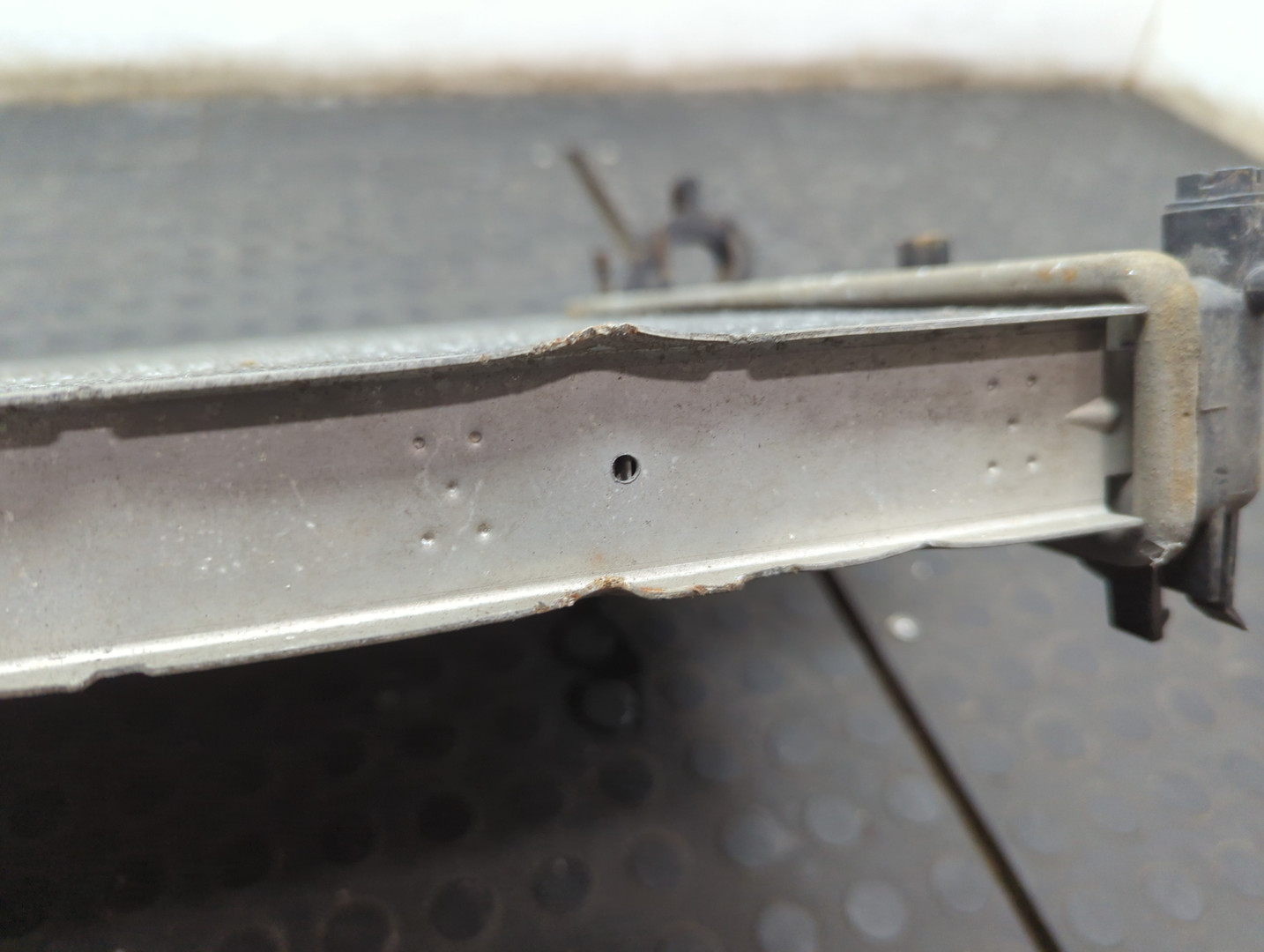 Радиатор охлаждения двигателя основной