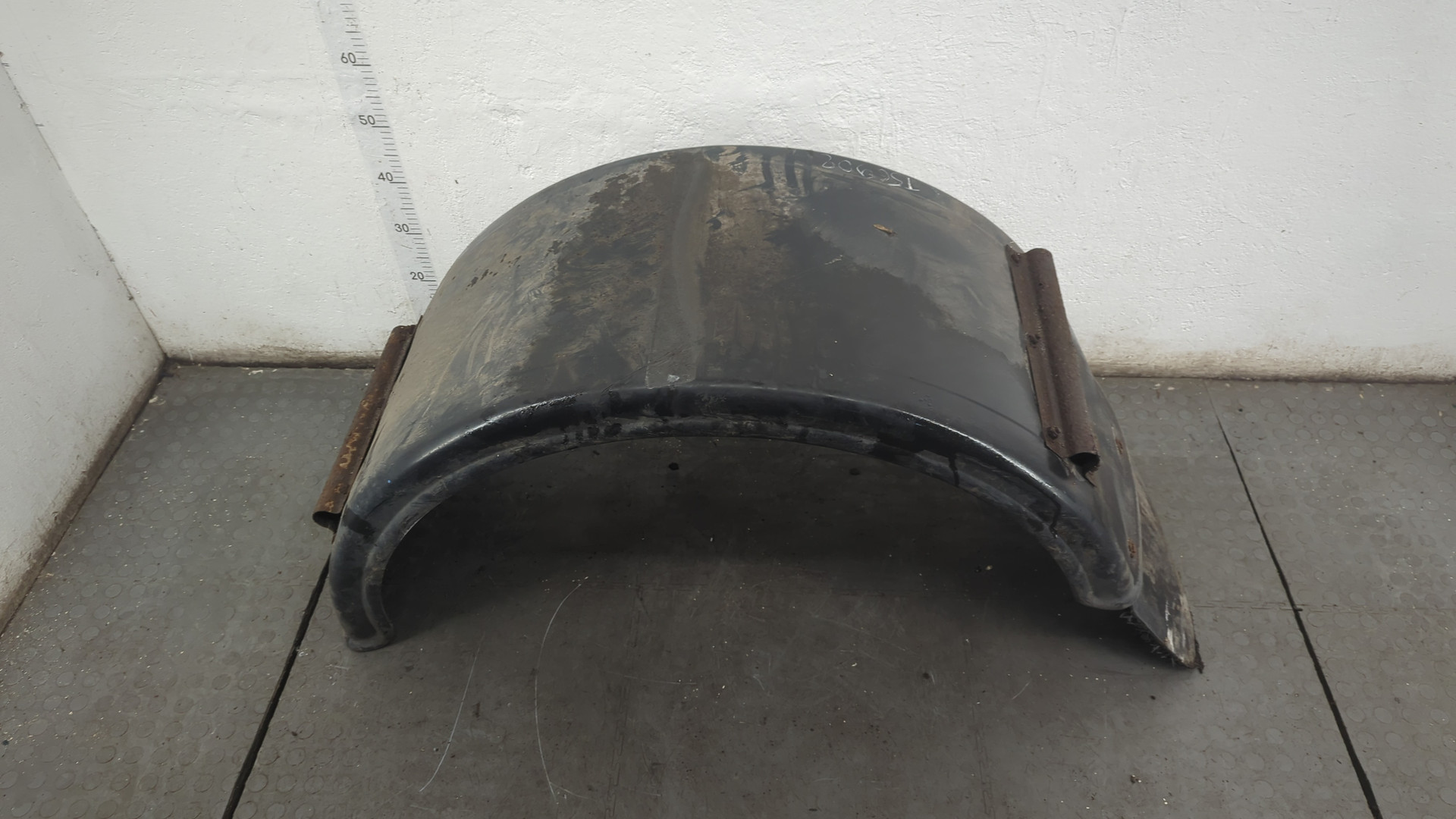 Кузовной элемент