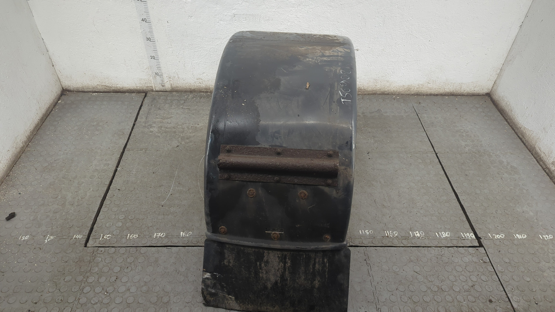 Кузовной элемент