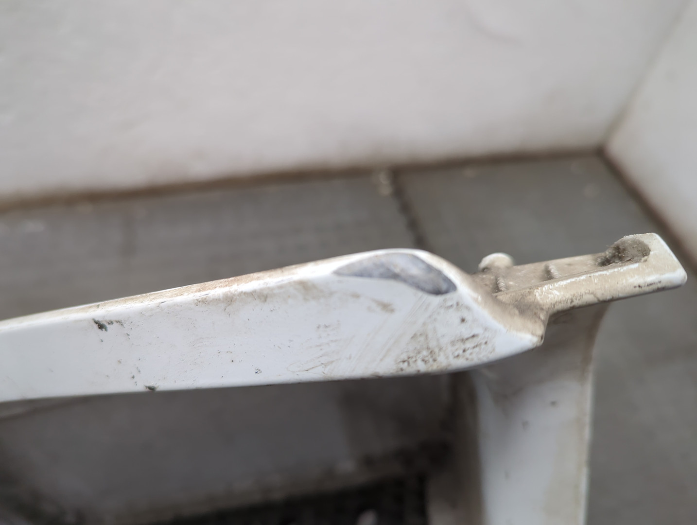 Подножка правая