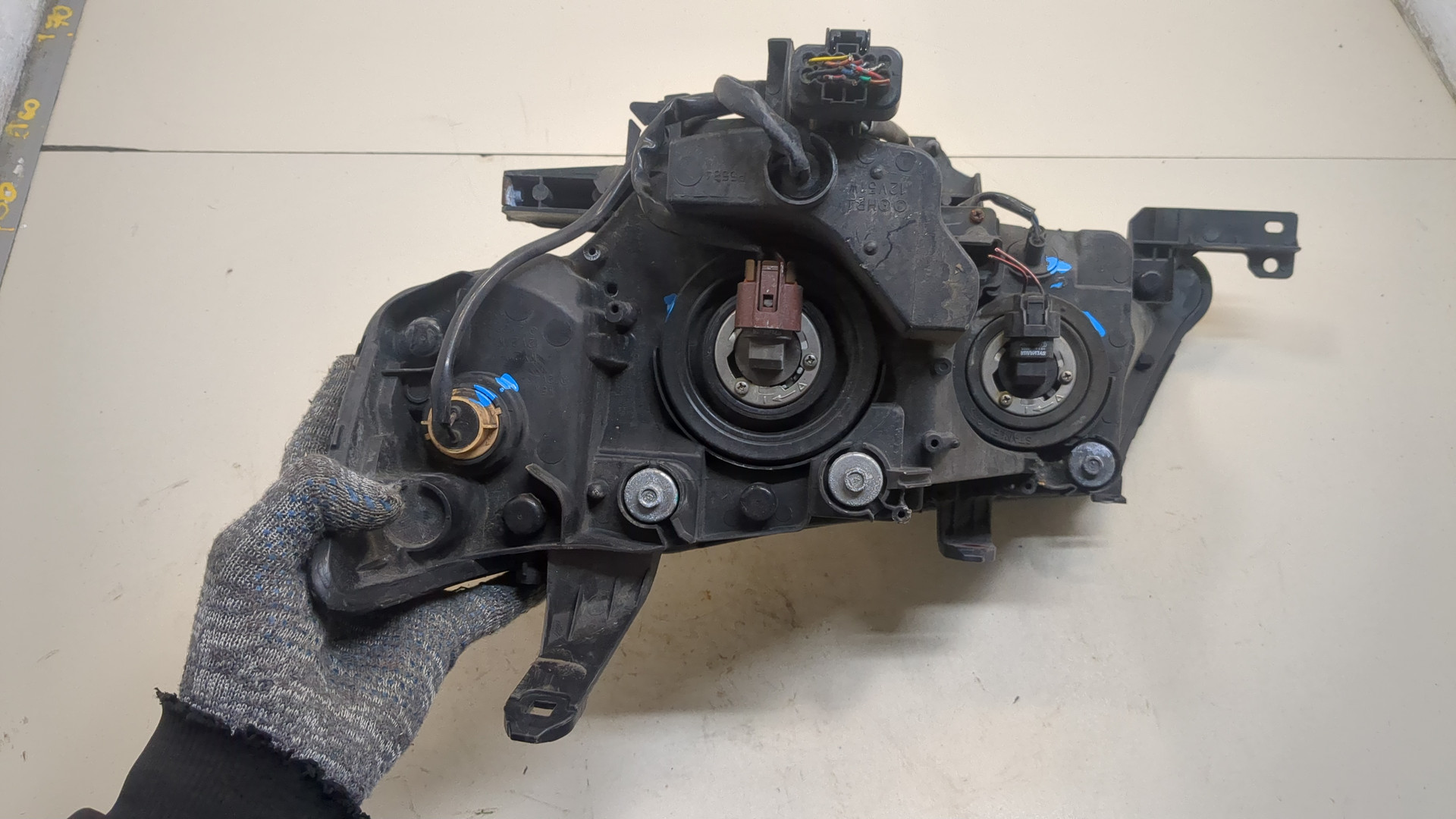 Фара правая