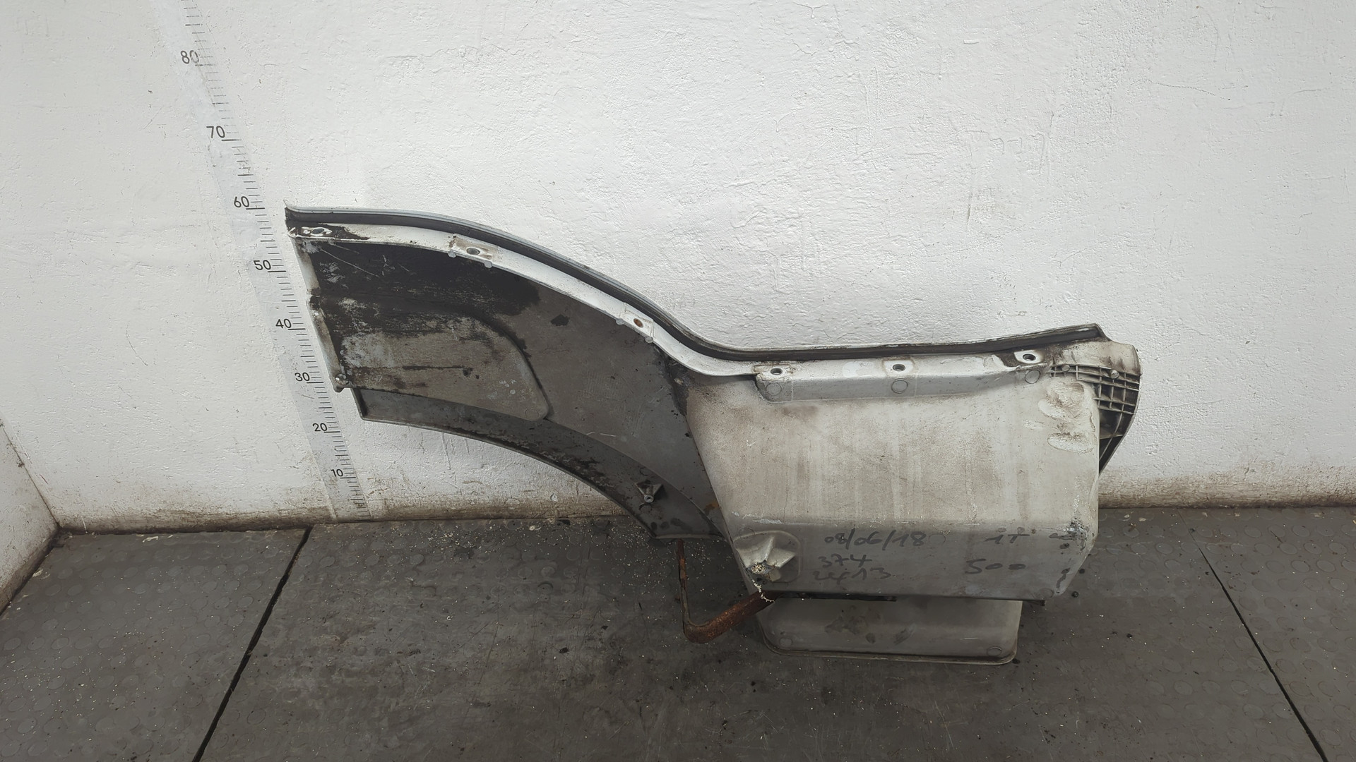 Подножка левая