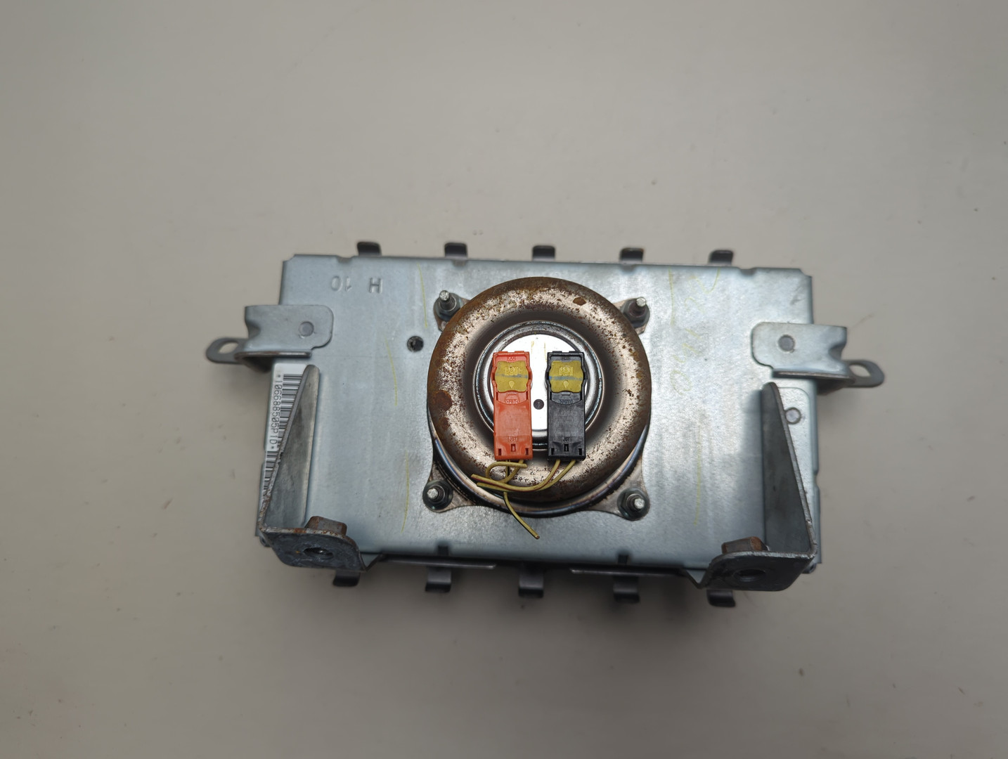 Подушка безопасности пассажирская (в торпедо)