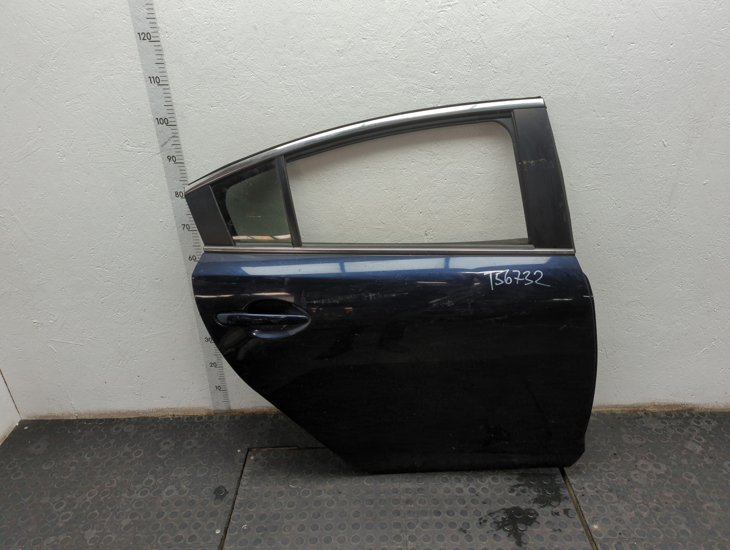 Дверь задняя правая