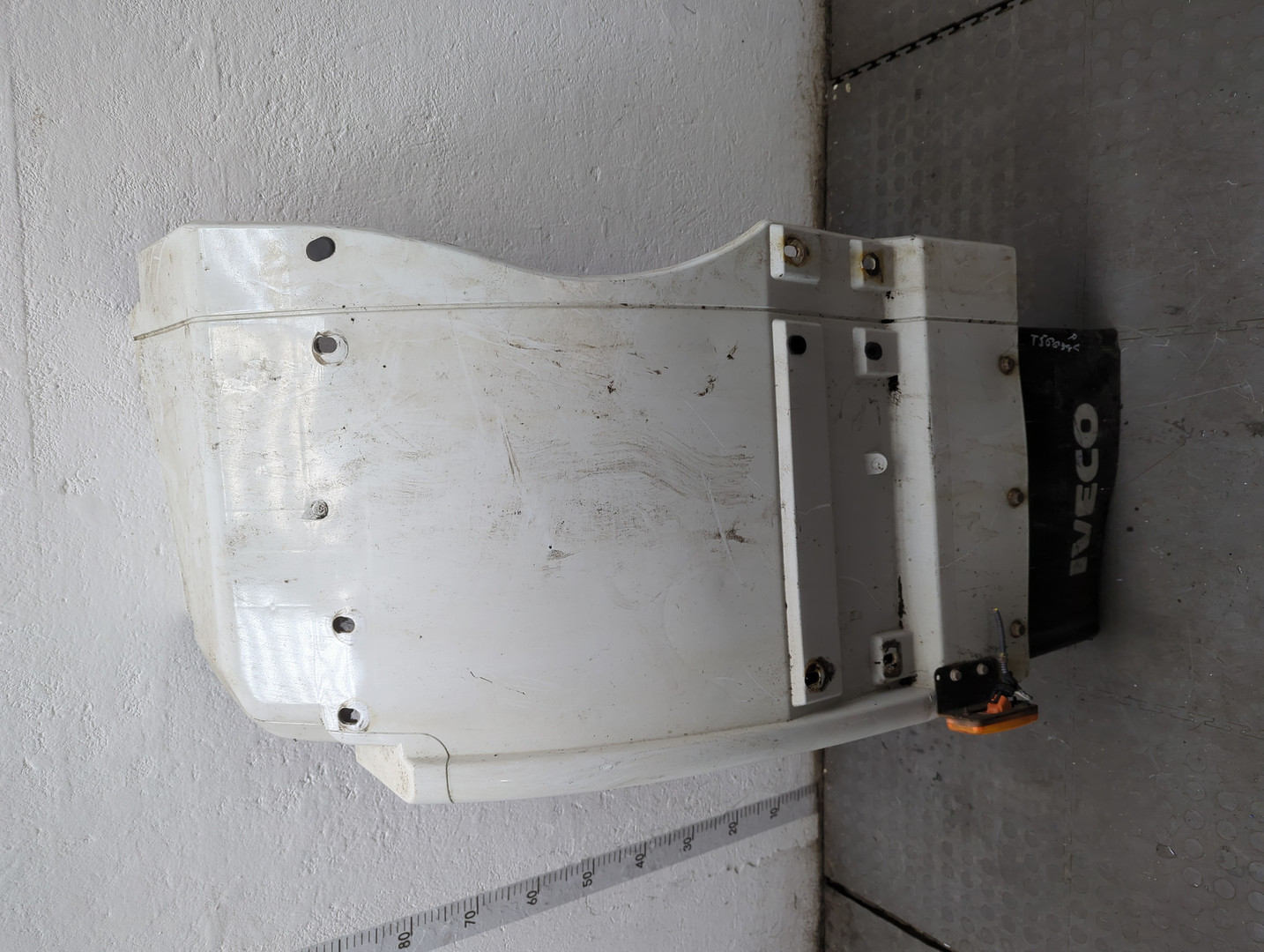 Крыло заднее левое