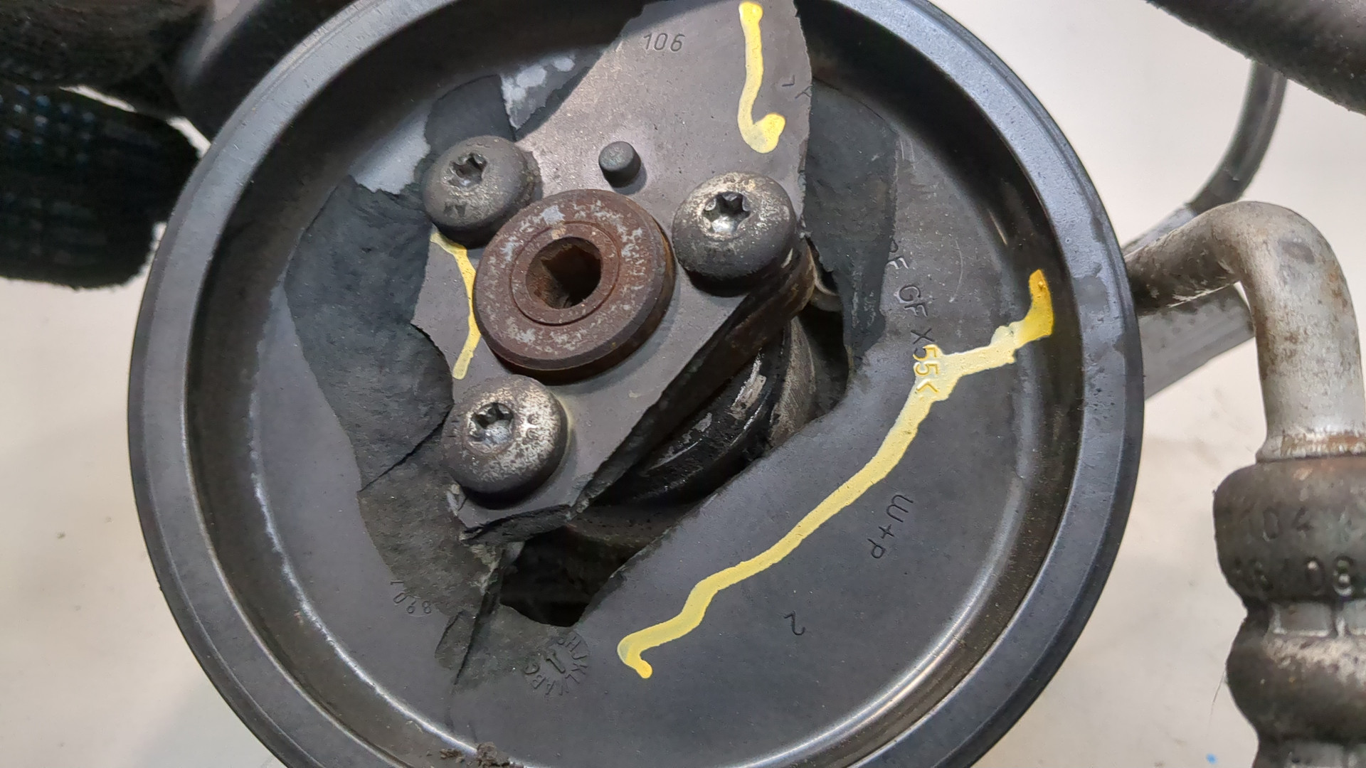 Насос ГУР (гидроусилитель руля)