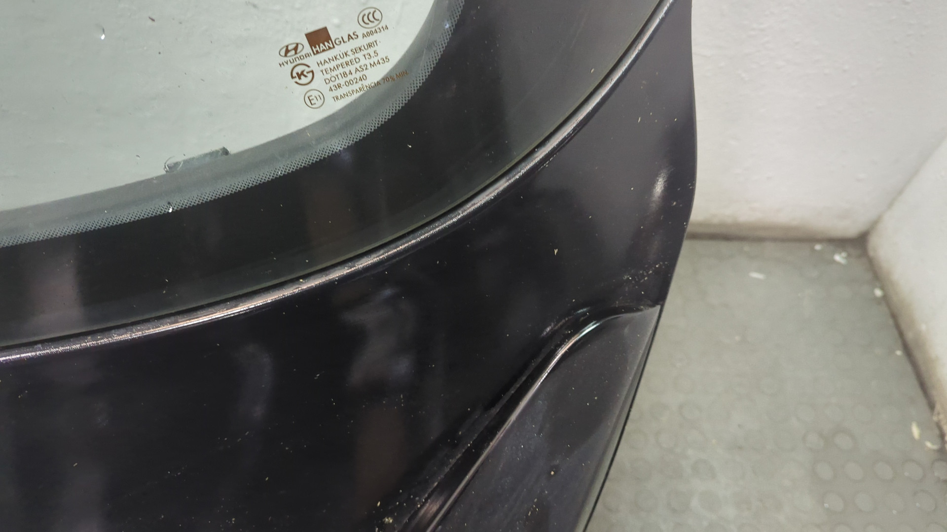 Дверь багажника