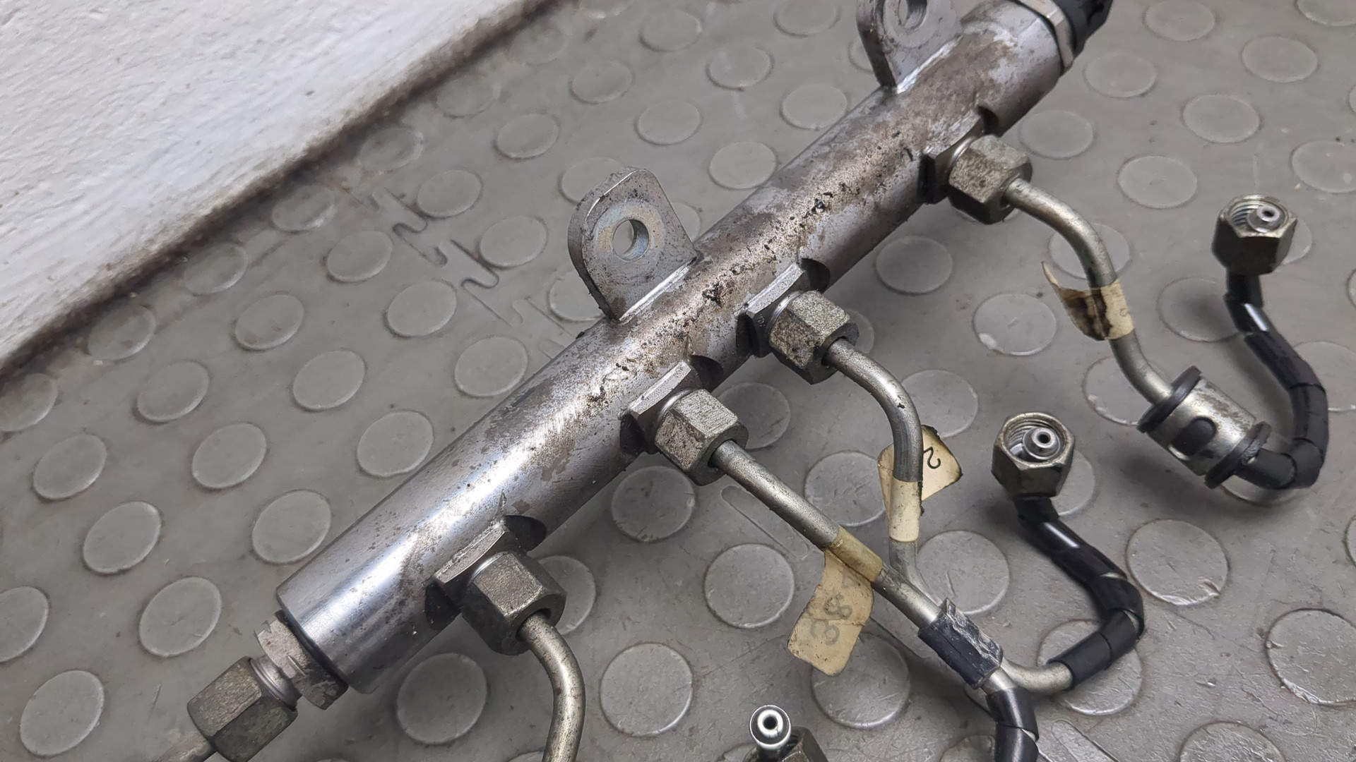 Рейка топливная (рампа)