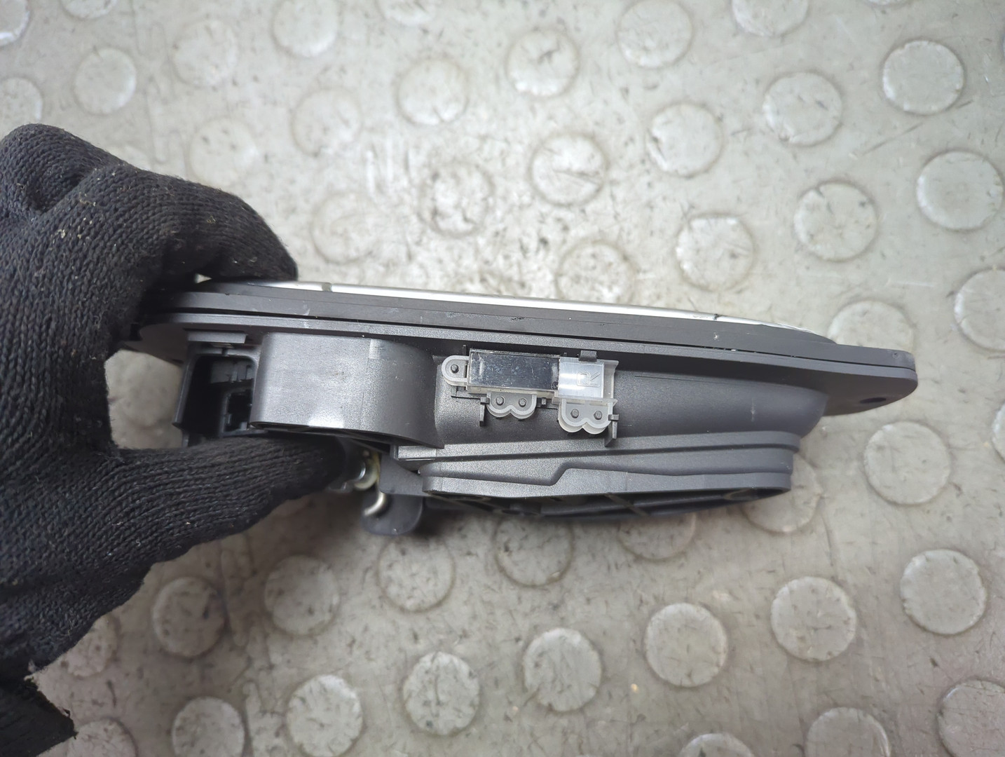 Ручка двери передней внутренняя правая