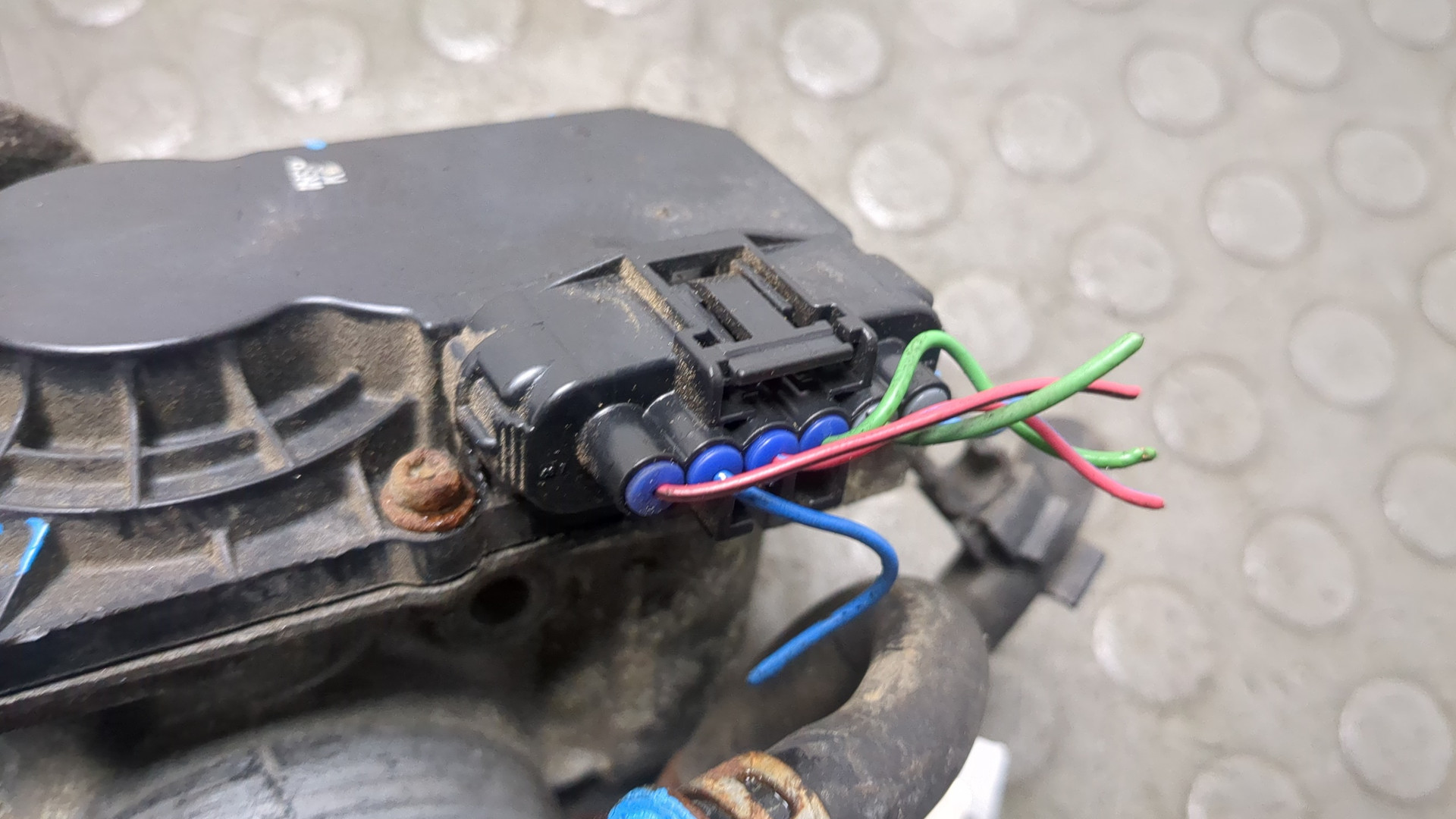 Заслонка дроссельная электрическая