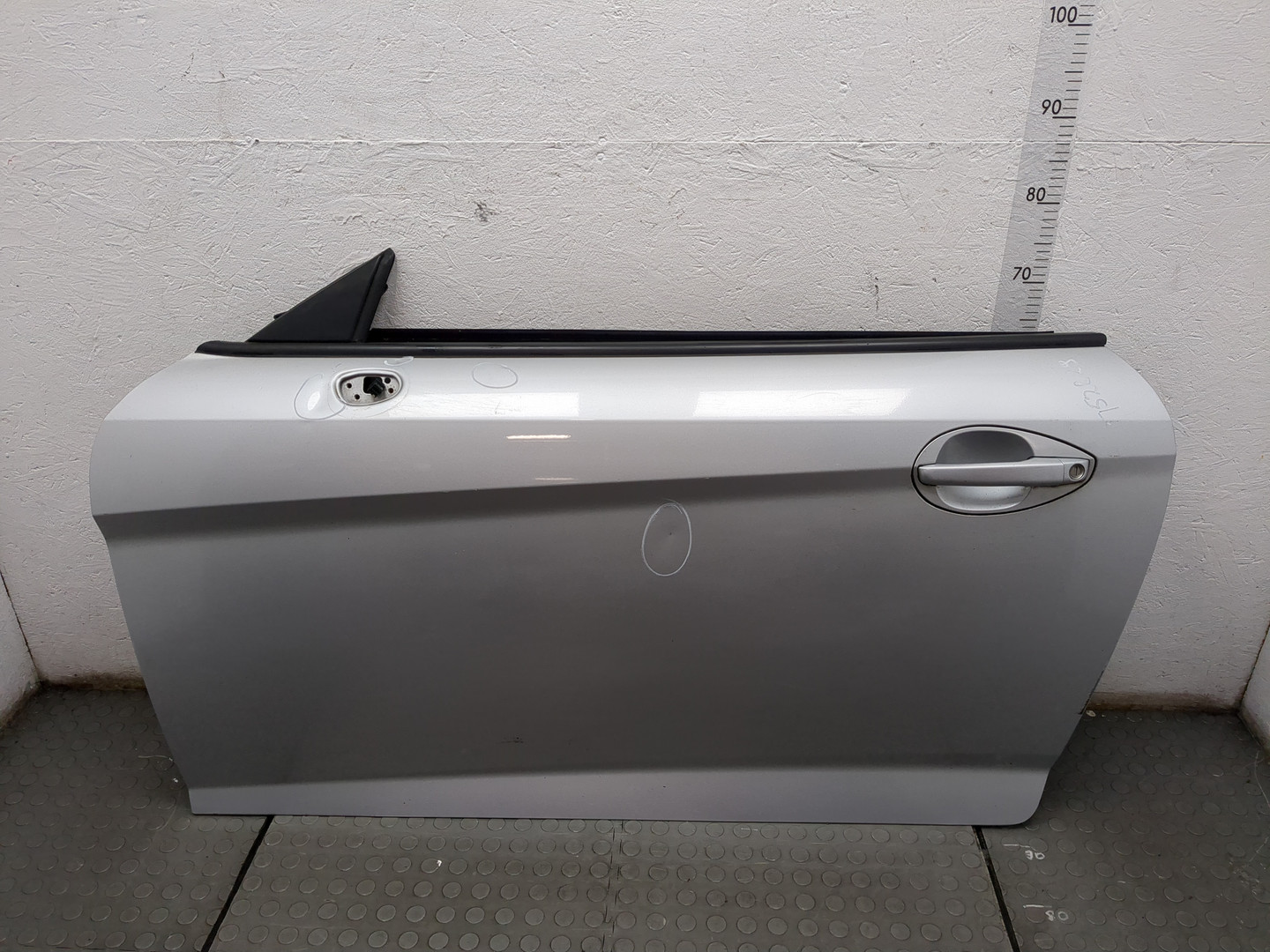 Дверь передняя левая