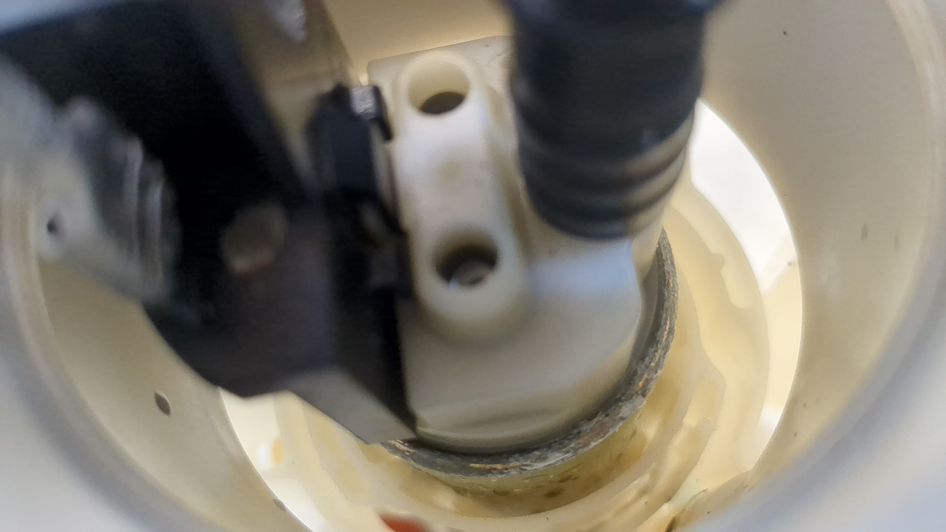 Насос топливный электрический