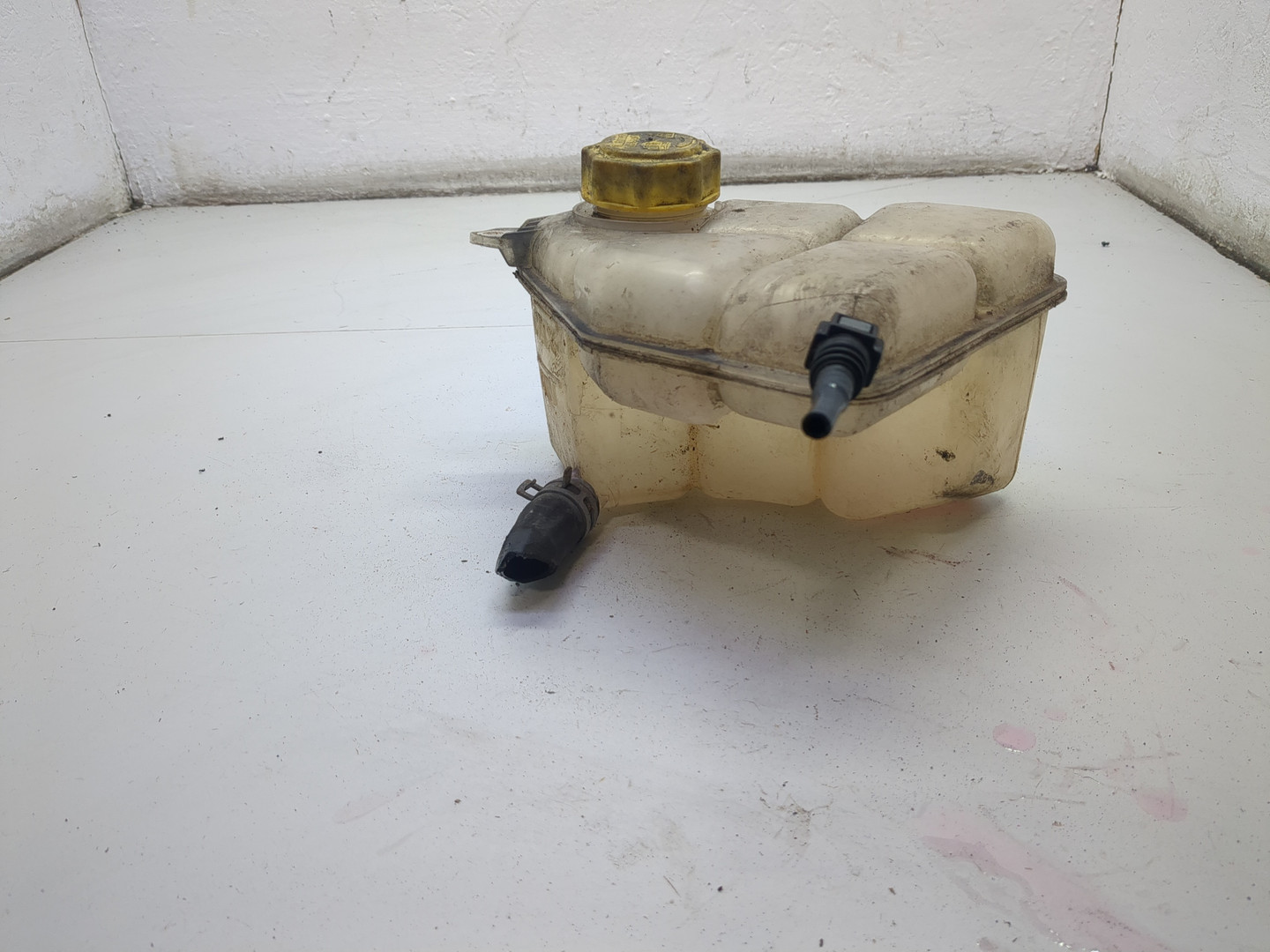 Бачок расширительный