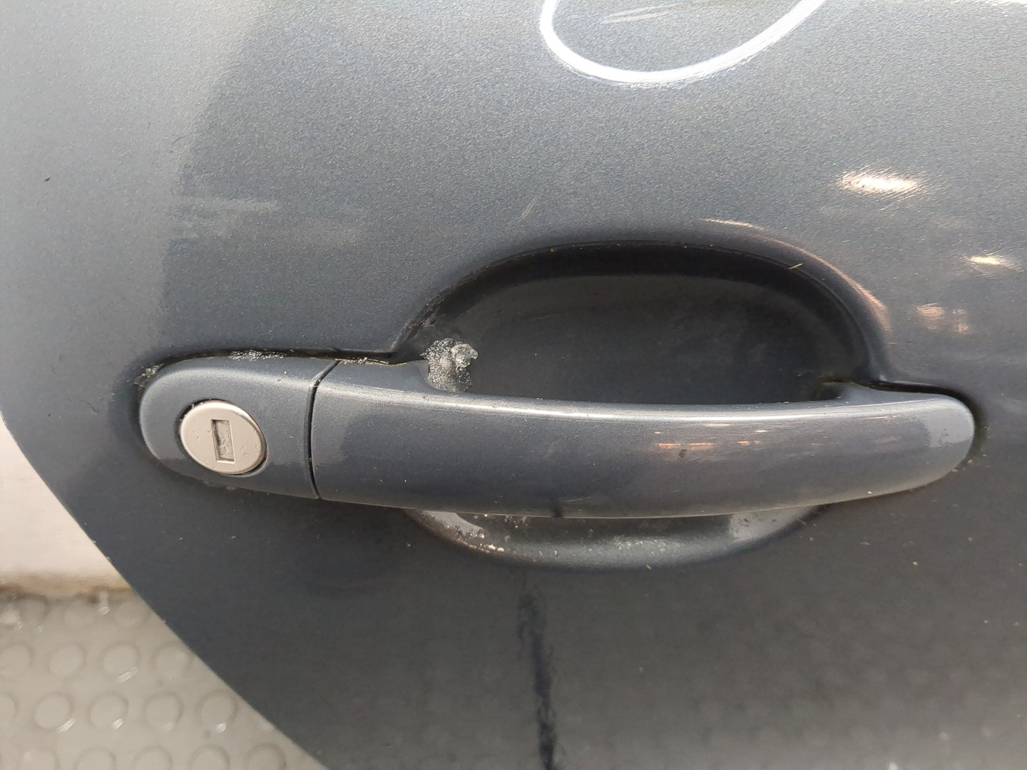 Дверь передняя правая