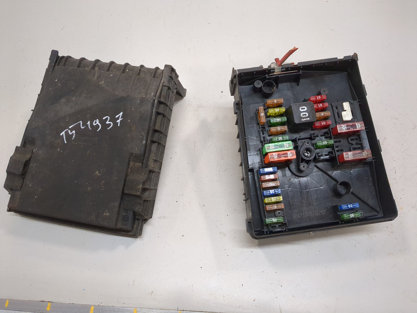 Блок предохранителей