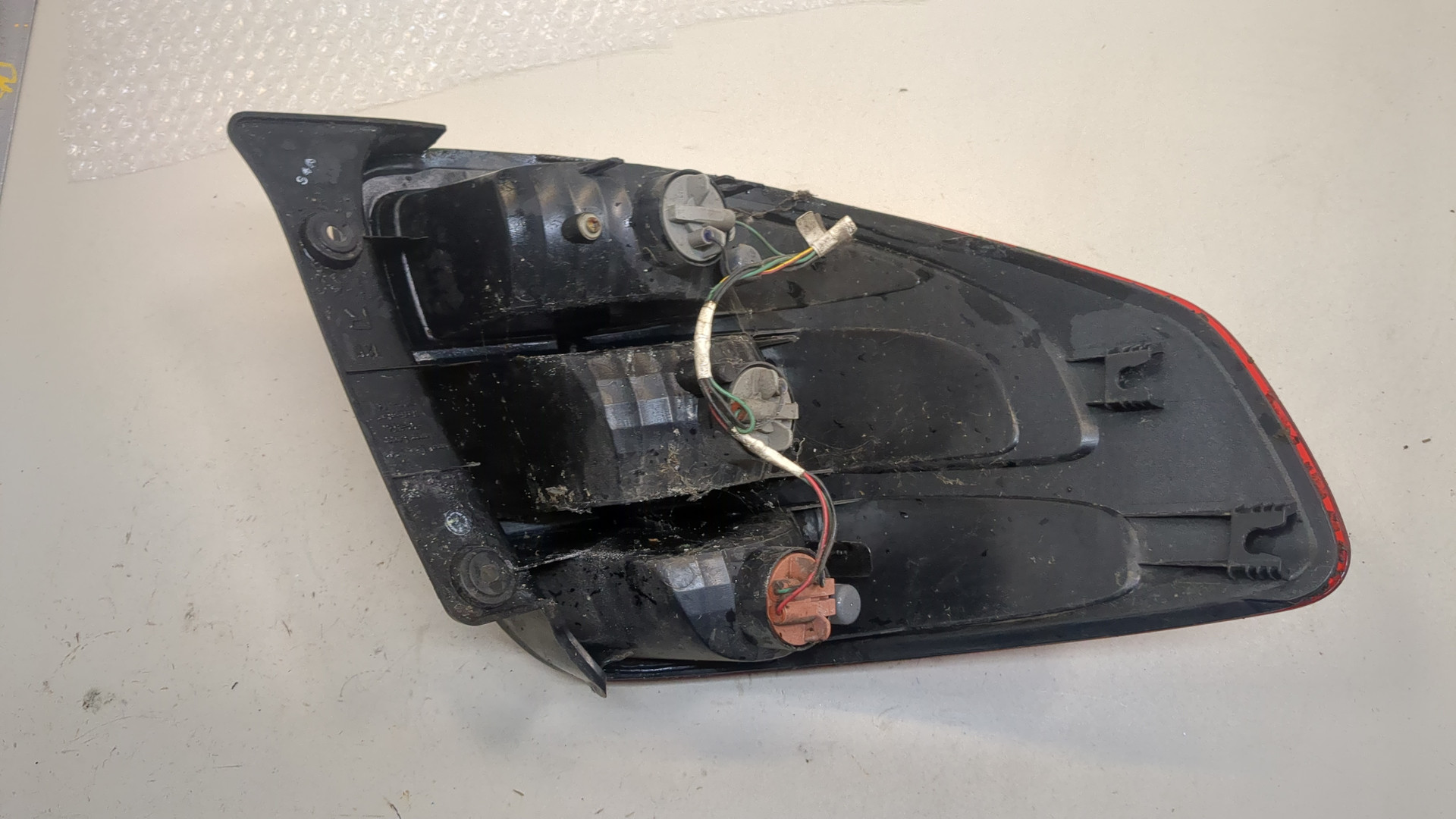 Фонарь задний правый