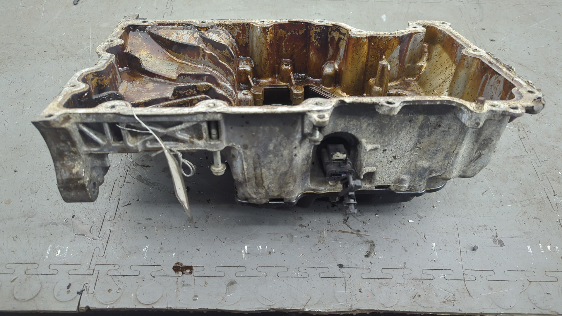 Поддон масляный двигателя (картер)