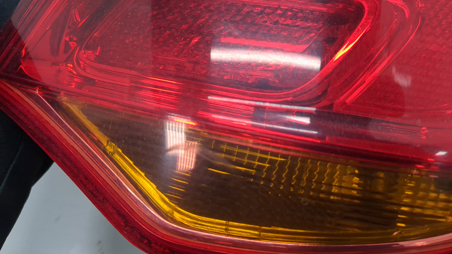 Фонарь задний правый