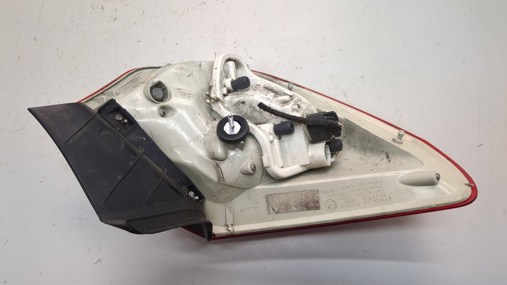 Фонарь задний правый