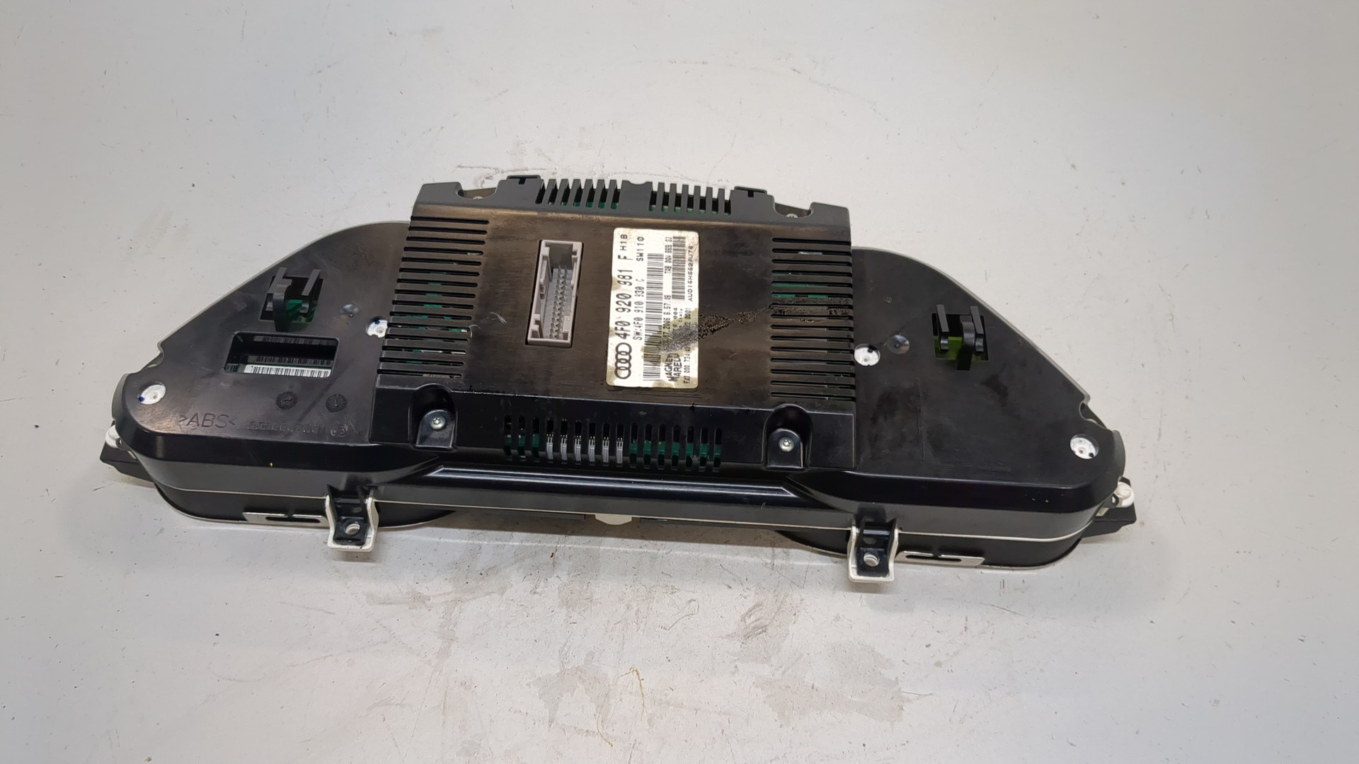 Панель приборов