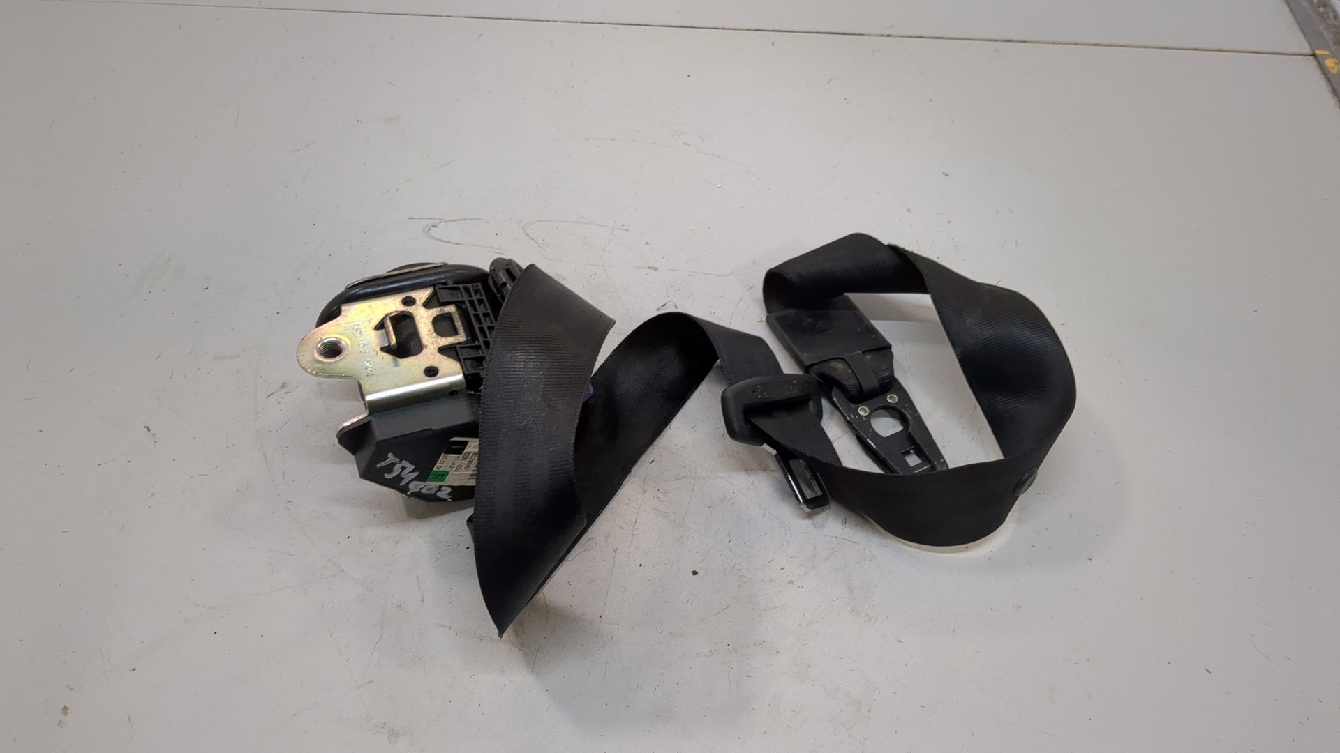 Ремень безопасности