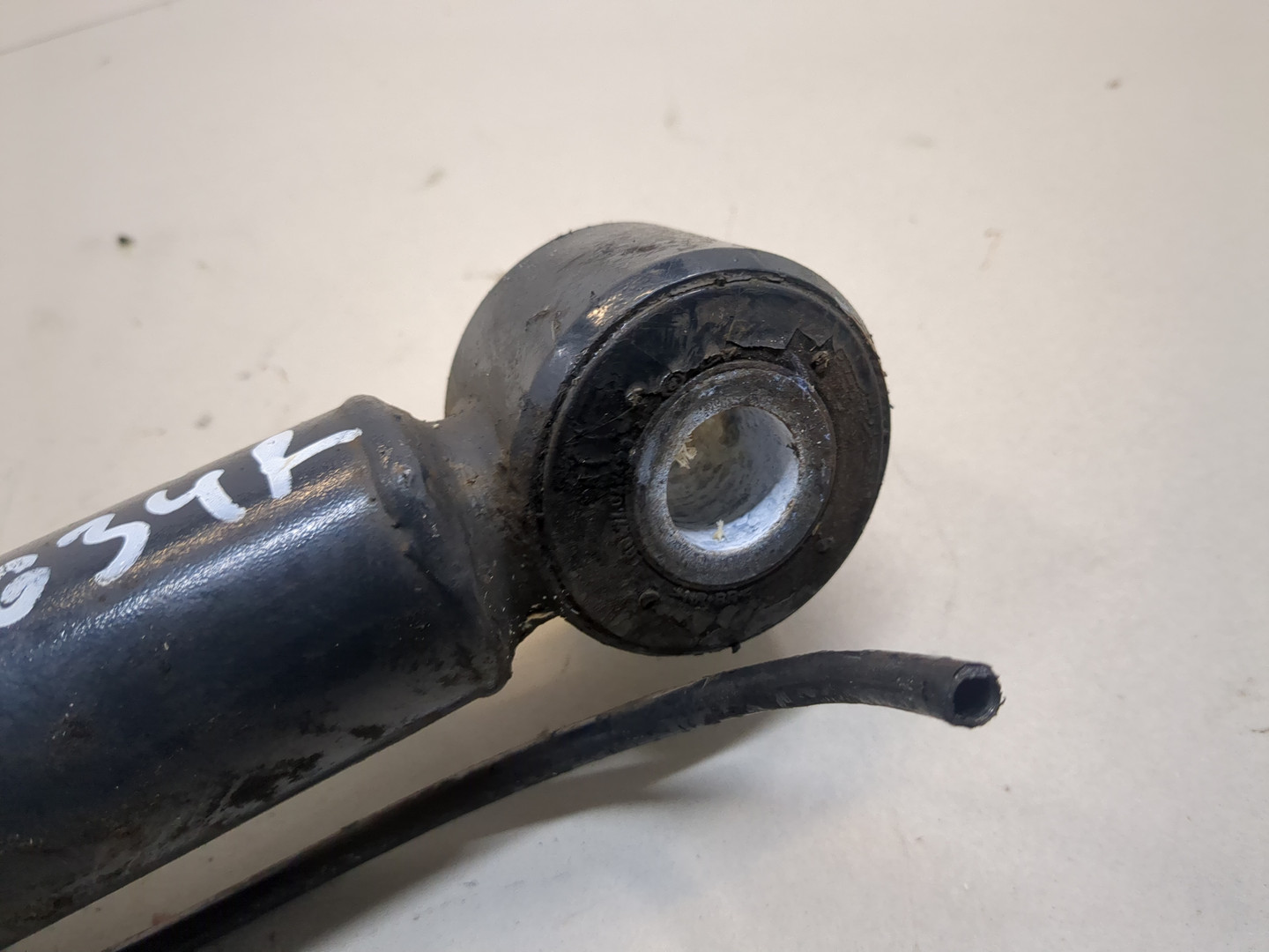 Амортизатор кабины