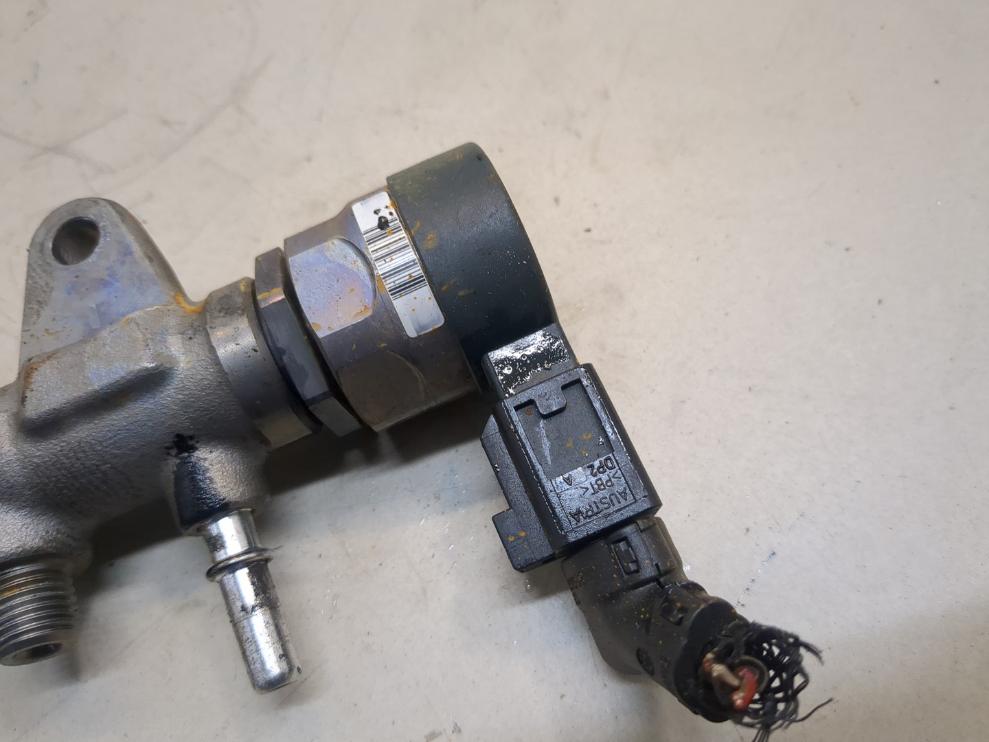 Рейка топливная (рампа)