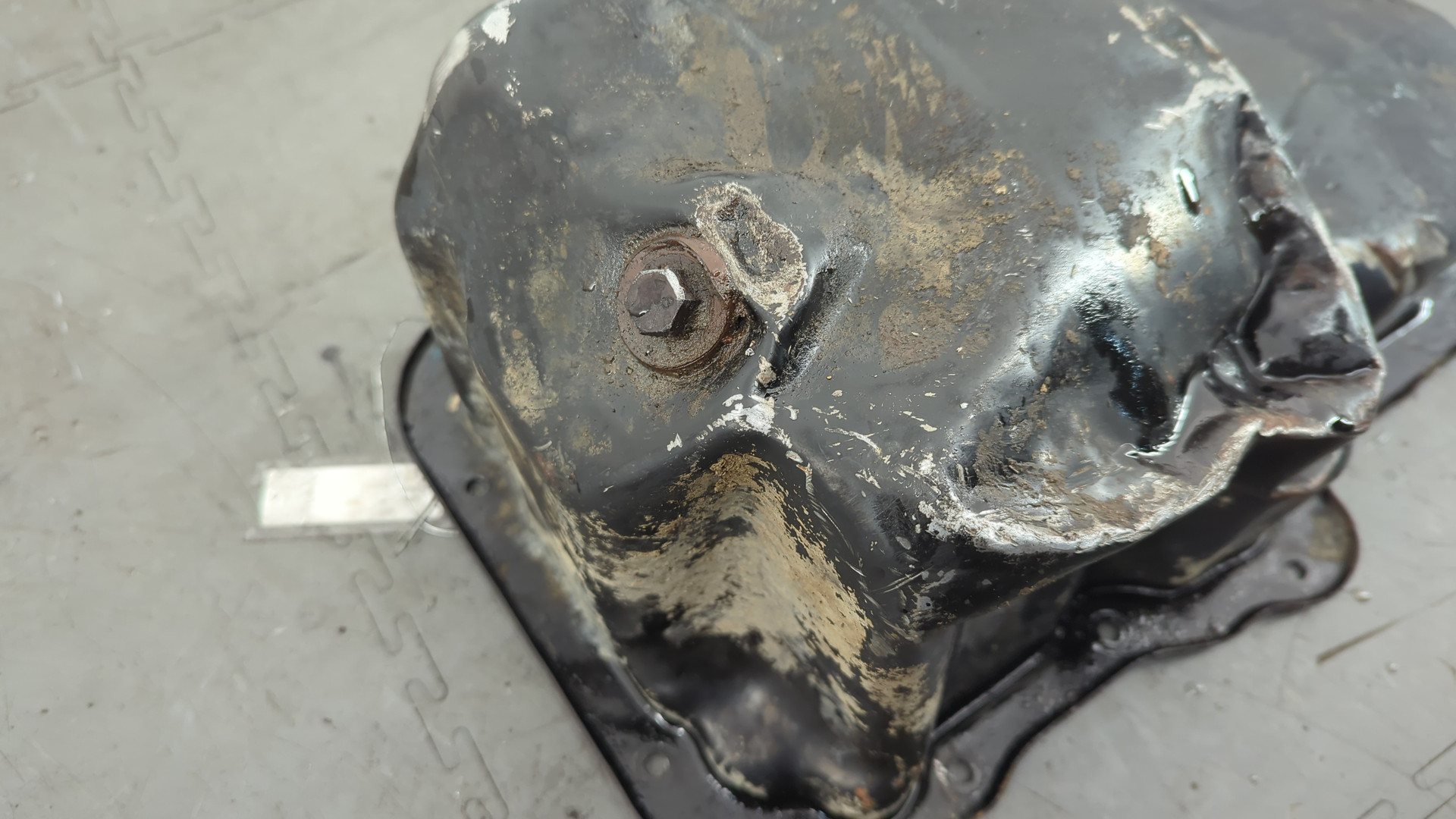 Поддон масляный двигателя (картер)