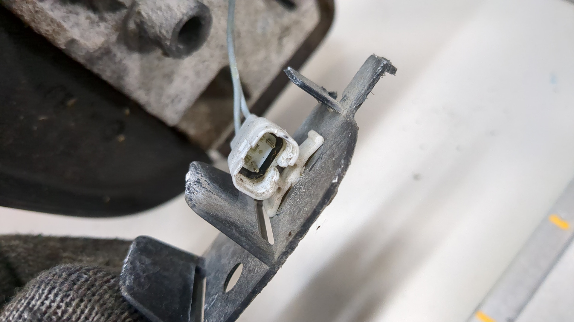 Зеркало правое электрическое