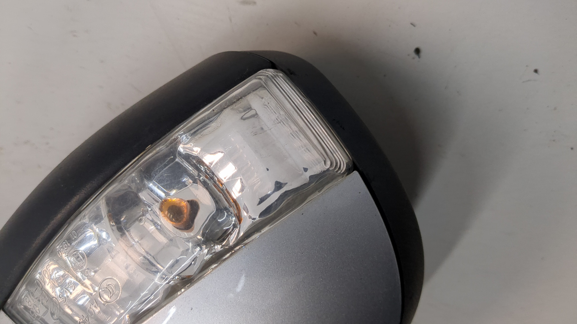 Зеркало правое электрическое