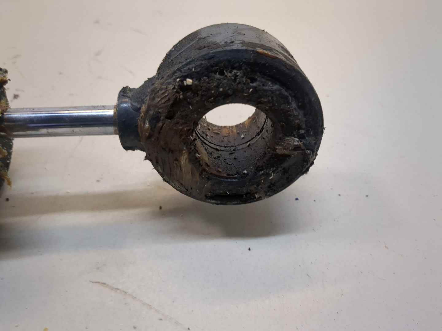 Амортизатор кабины