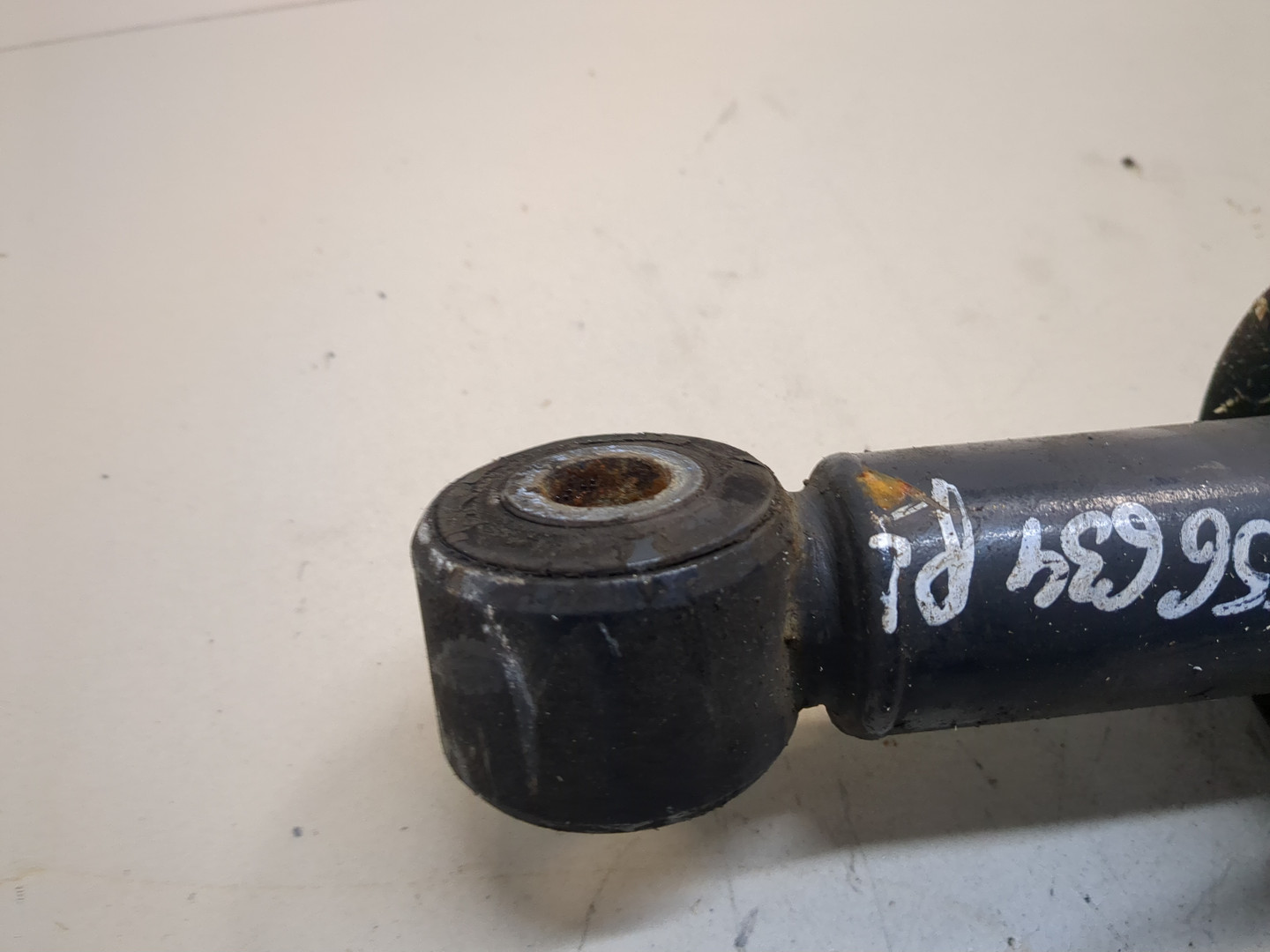 Амортизатор кабины