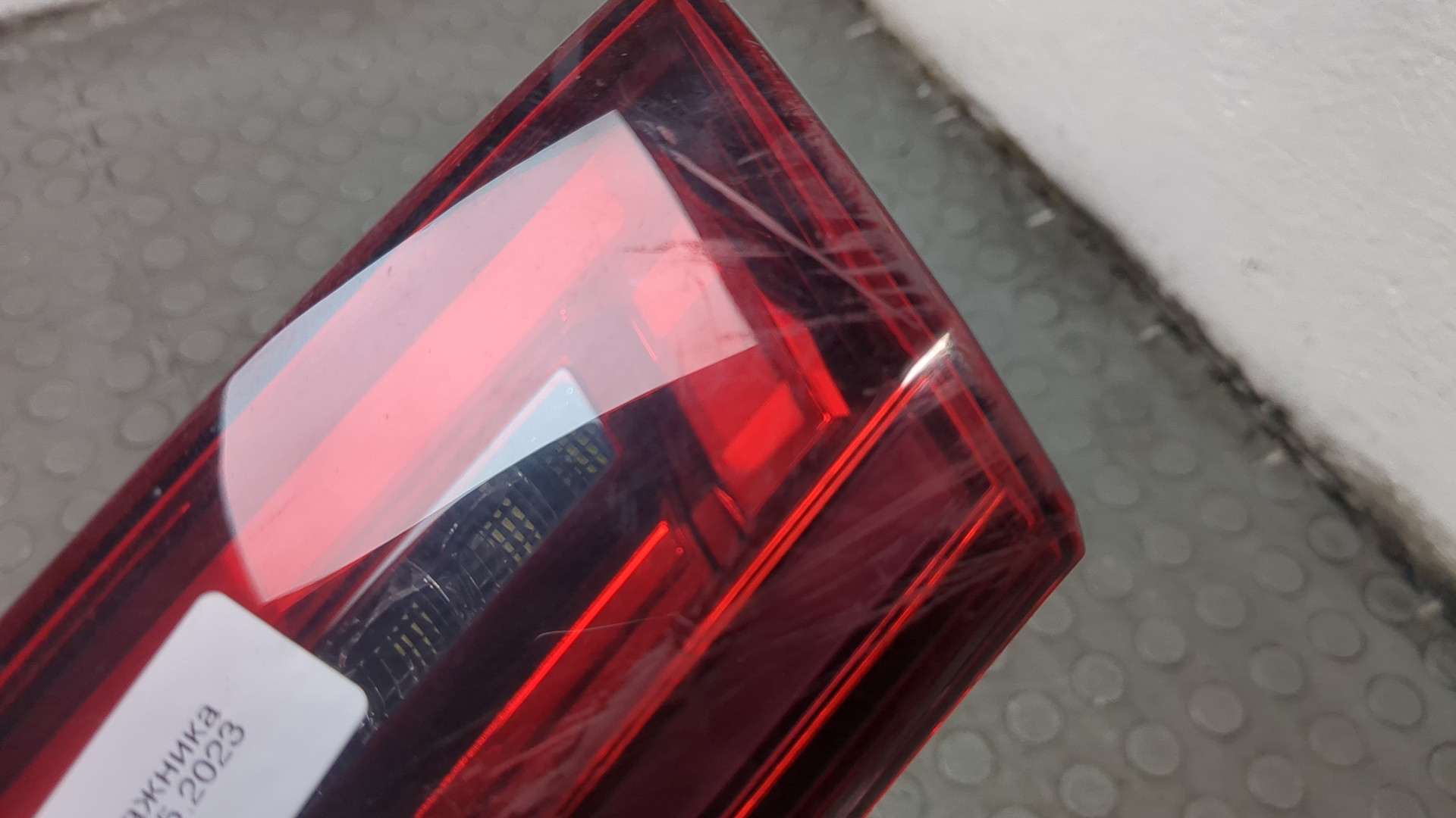 Фонарь задний внутренний правый