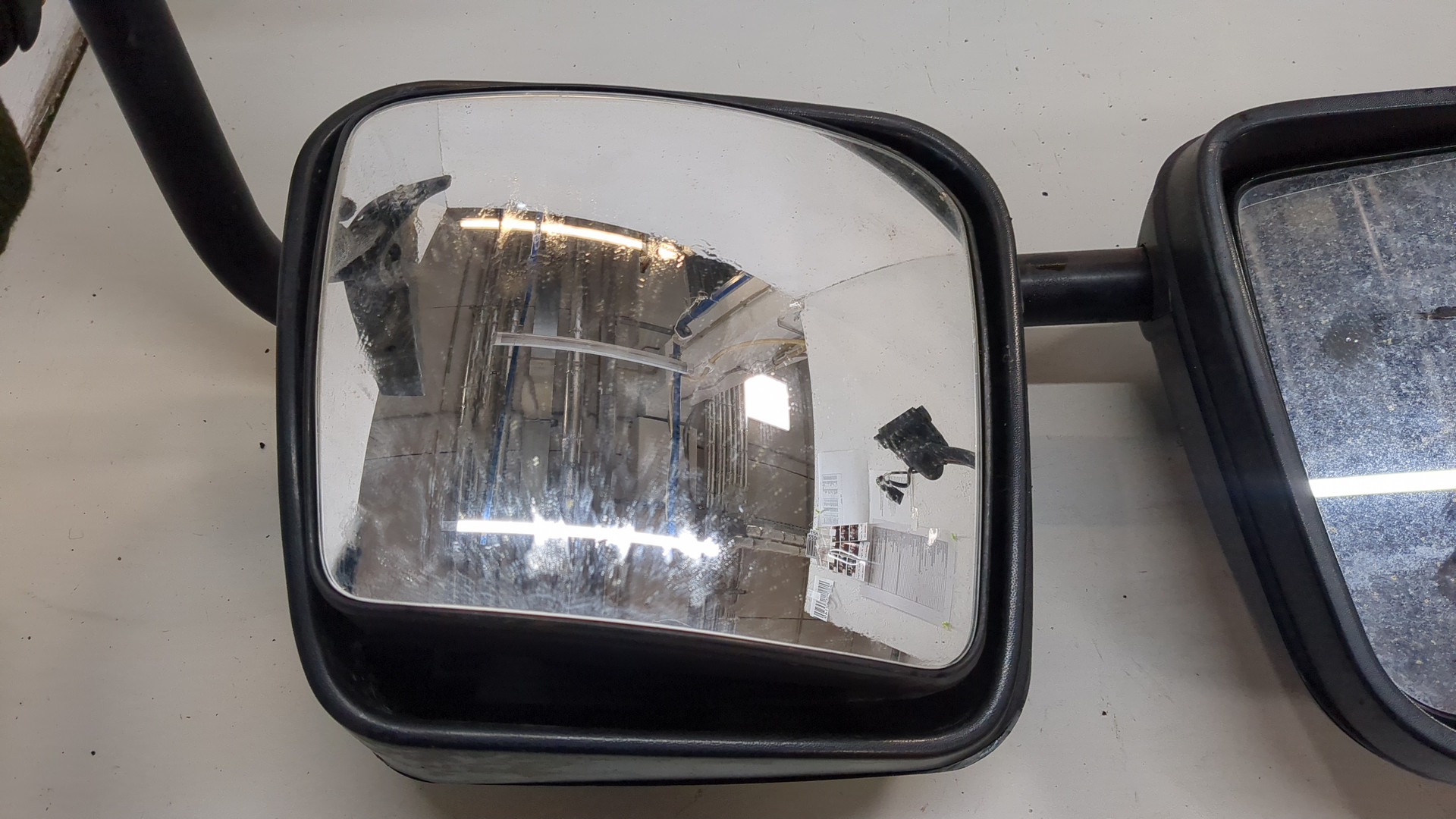 Зеркало левое электрическое