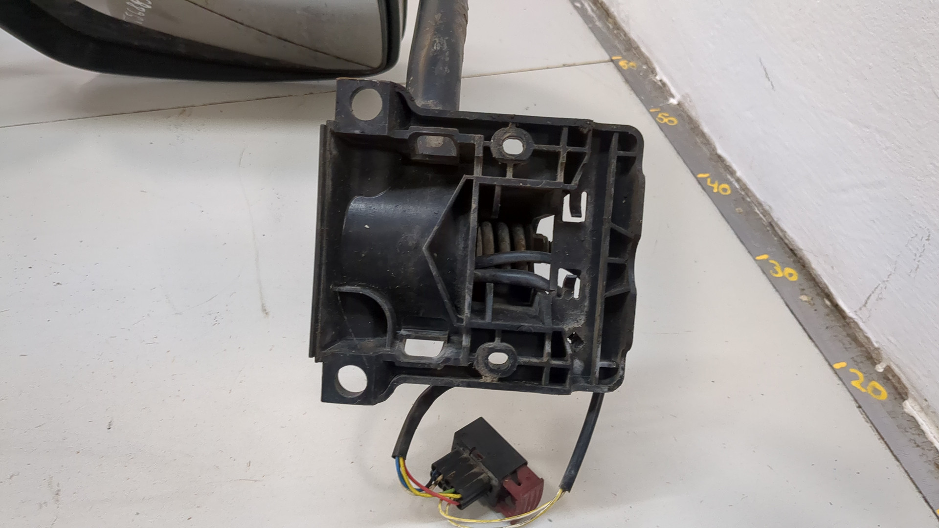 Зеркало левое электрическое