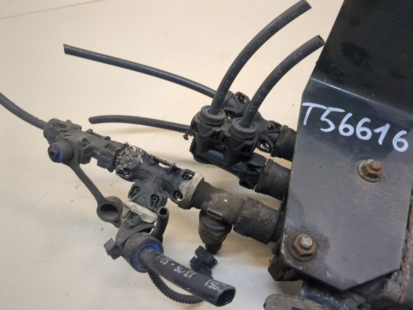 Кран уровня пола