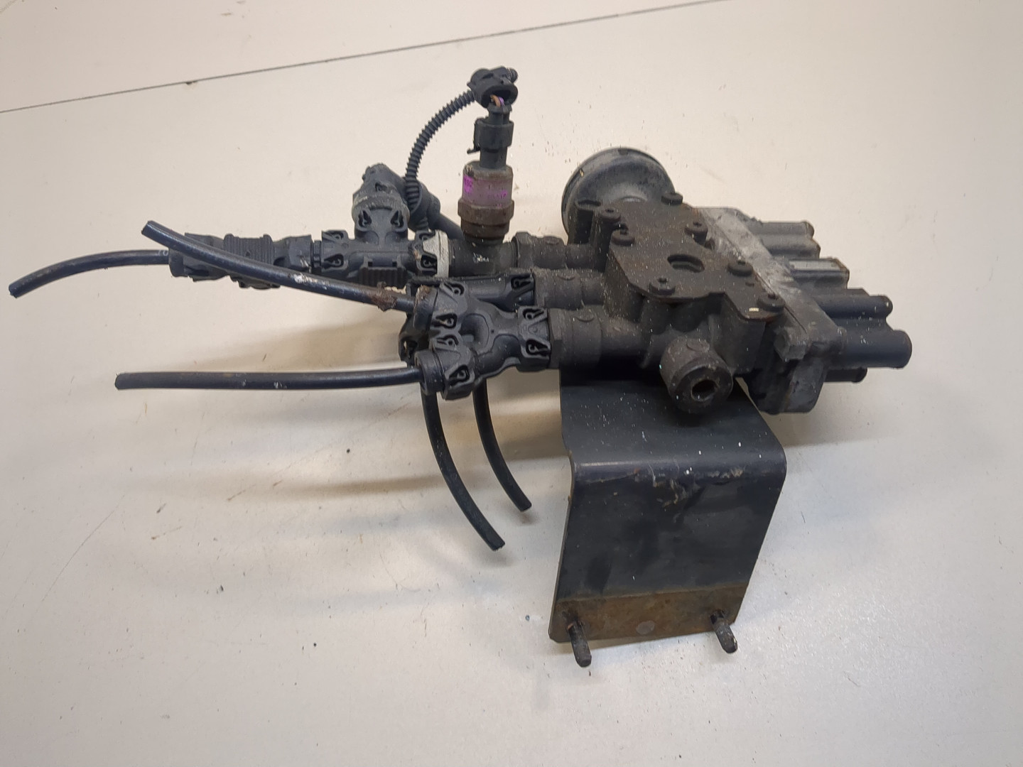 Кран уровня пола