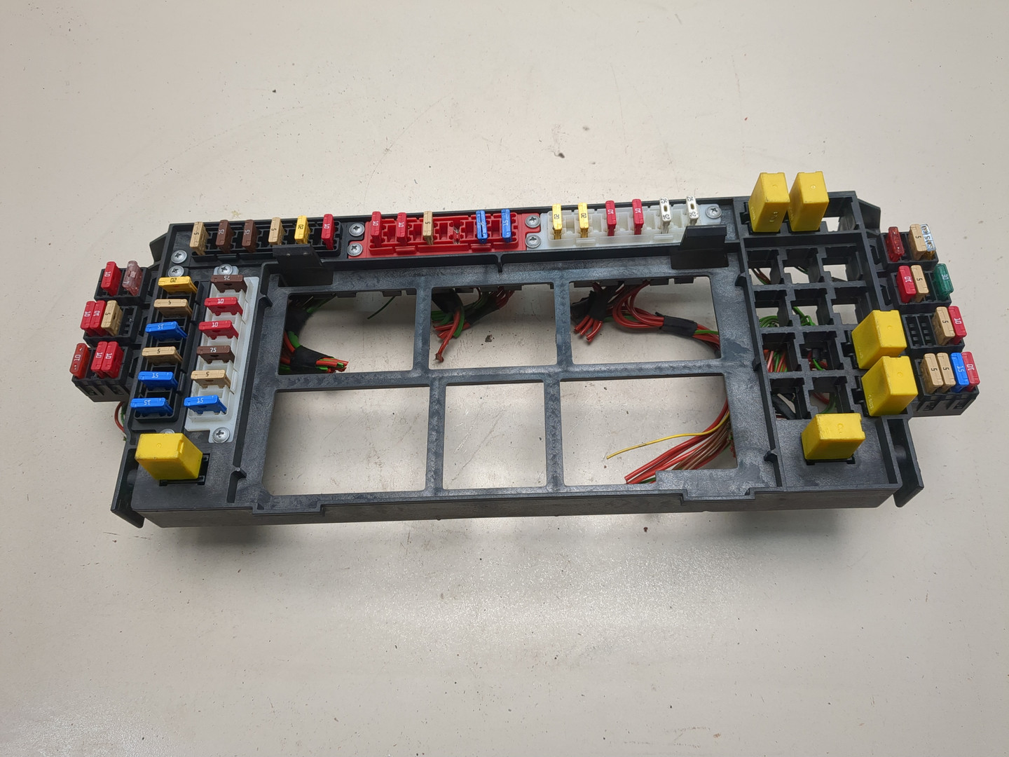 Блок предохранителей