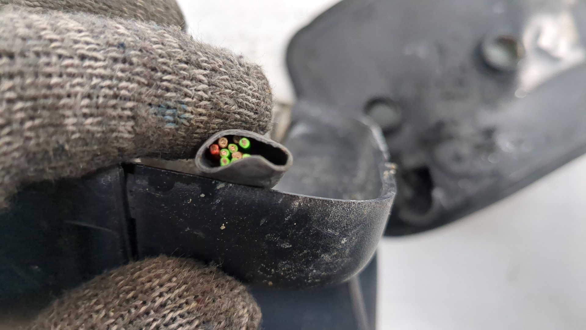 Зеркало правое электрическое