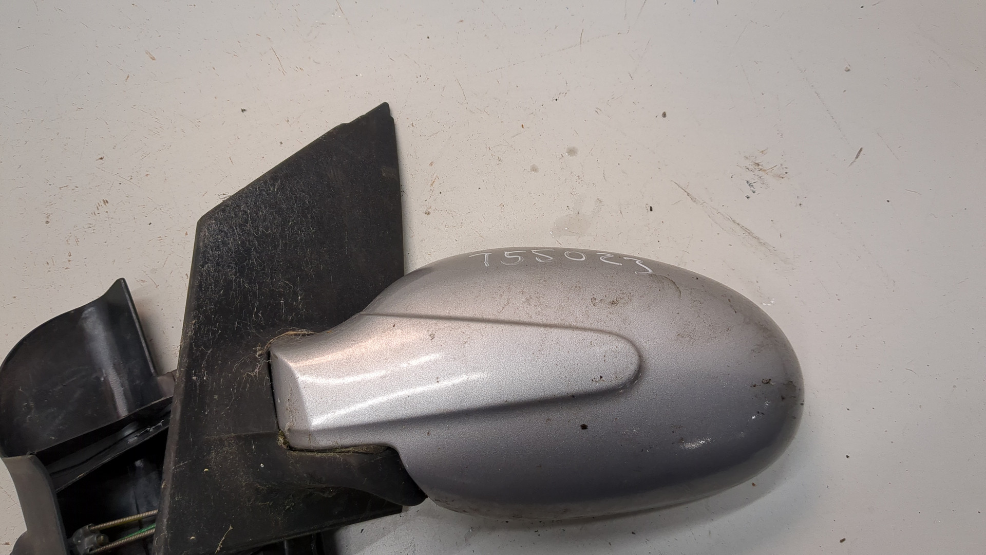 Зеркало левое электрическое