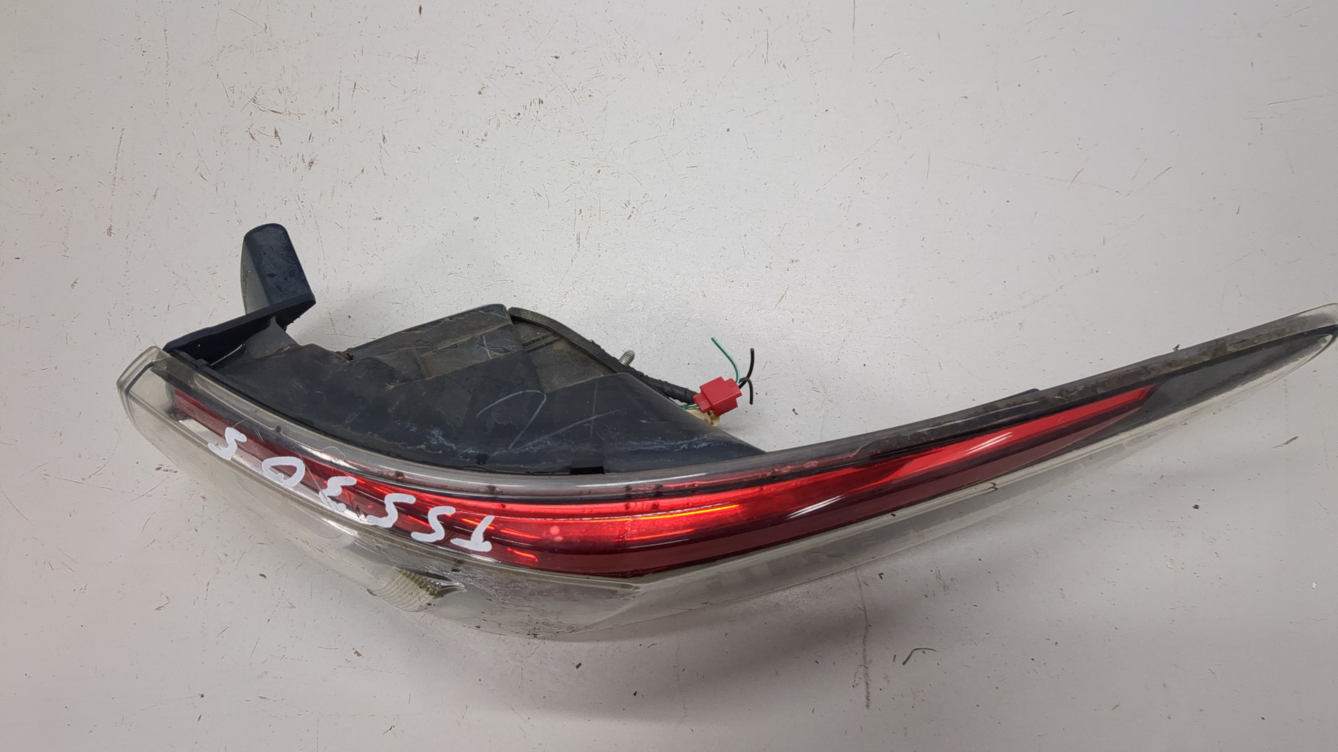 Фонарь задний правый