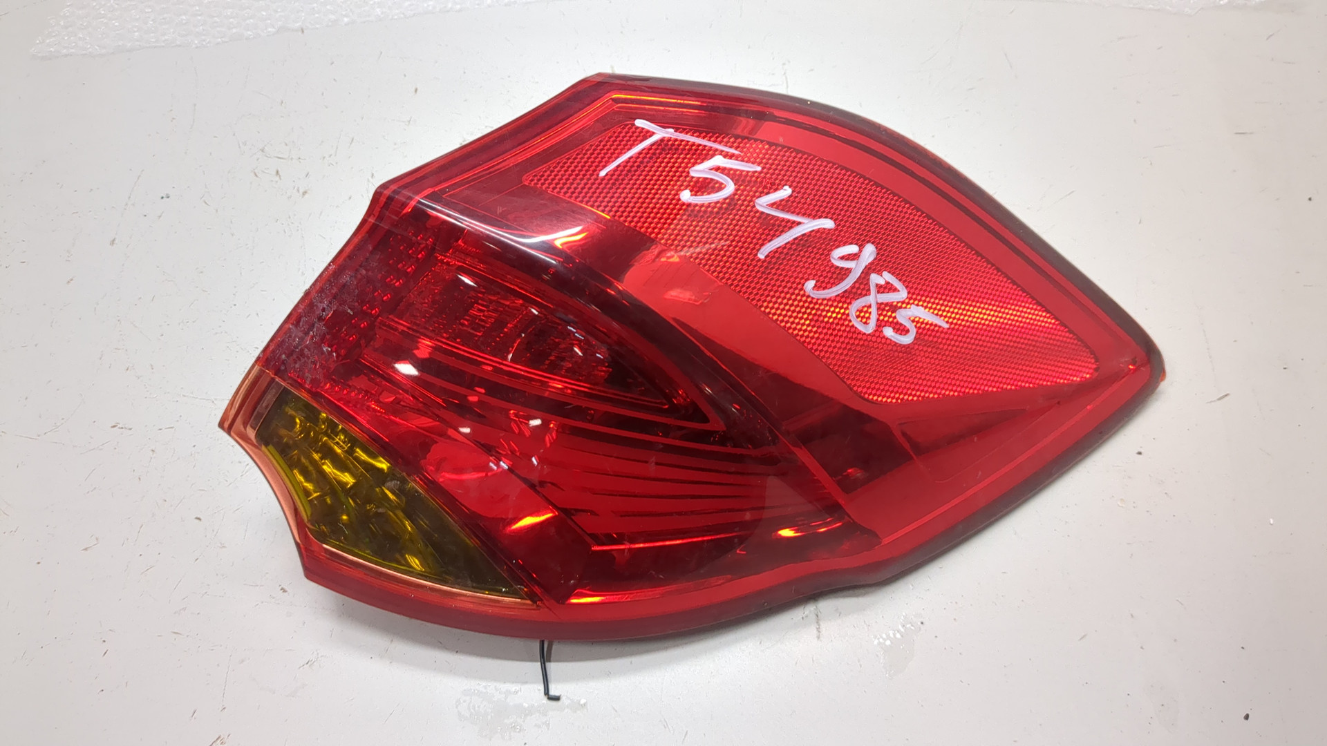 Фонарь задний правый