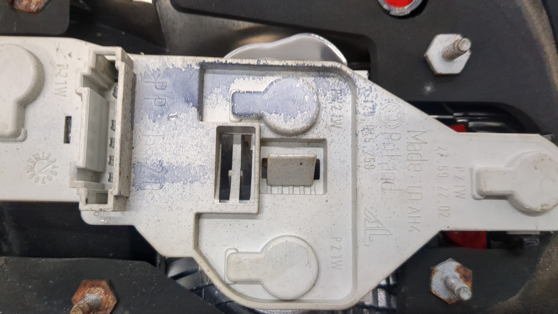 Фонарь задний правый