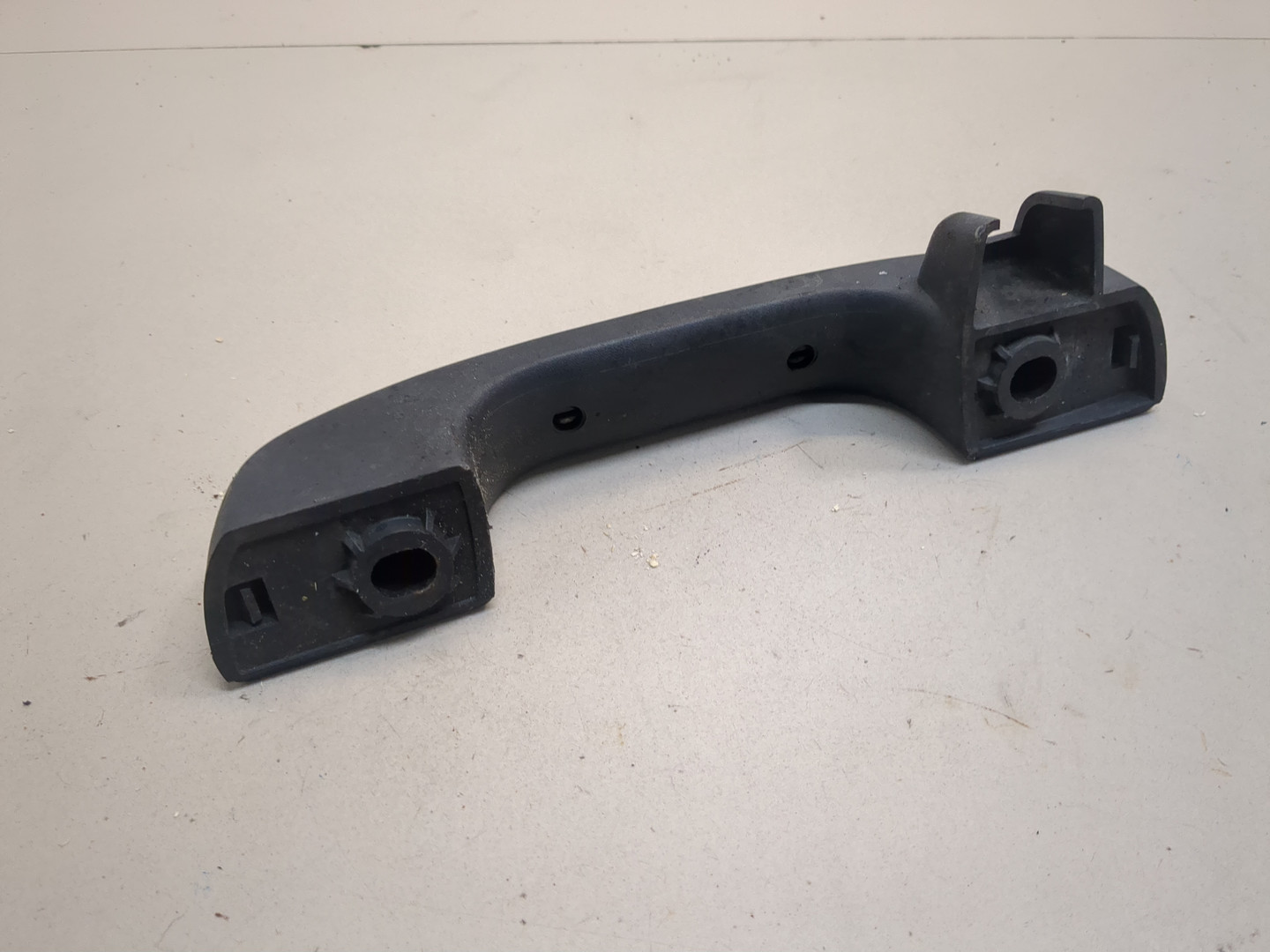 Ручка двери передней внутренняя левая