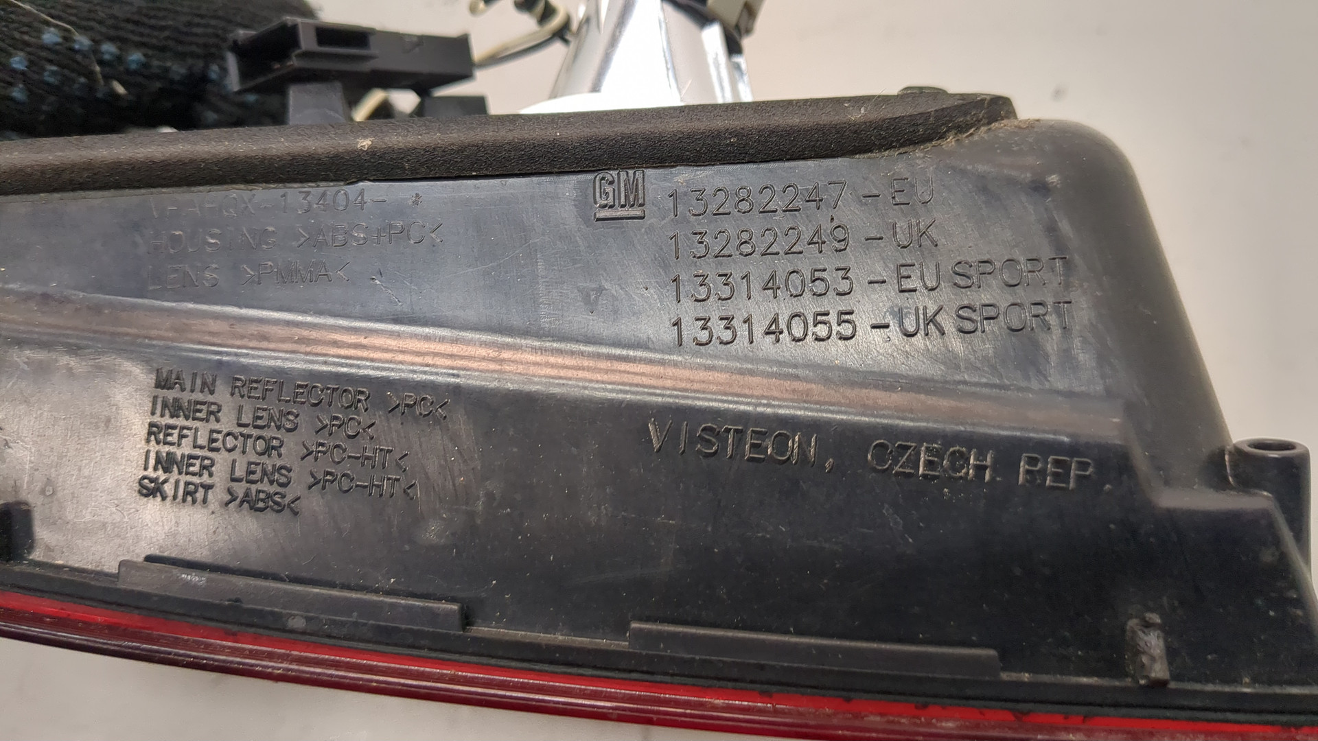 Фонарь задний внутренний правый