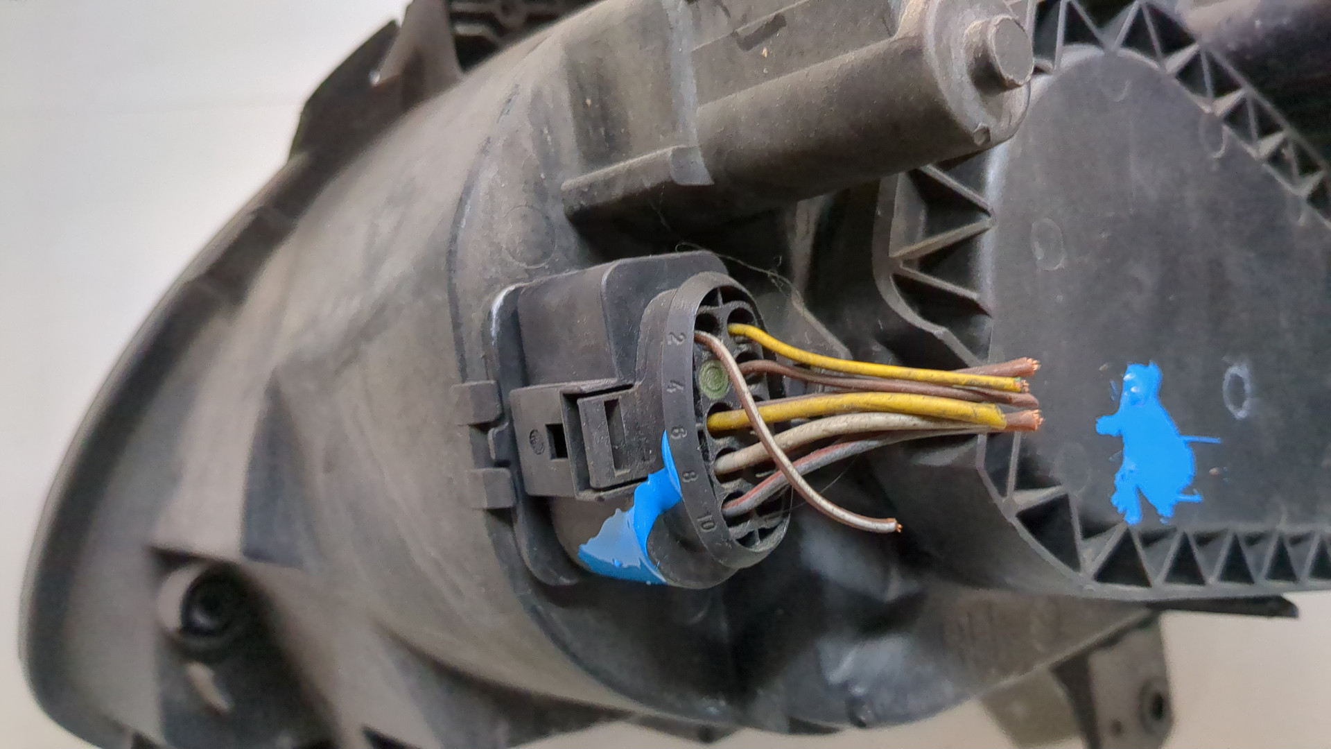 Фара правая